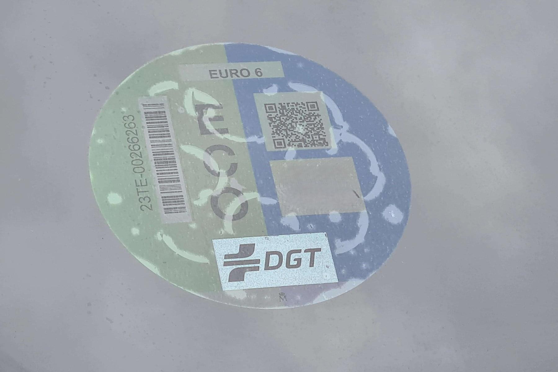 TOYOTA AURIS 1.8 VVTI HSD 16v CVT híbrido 25 