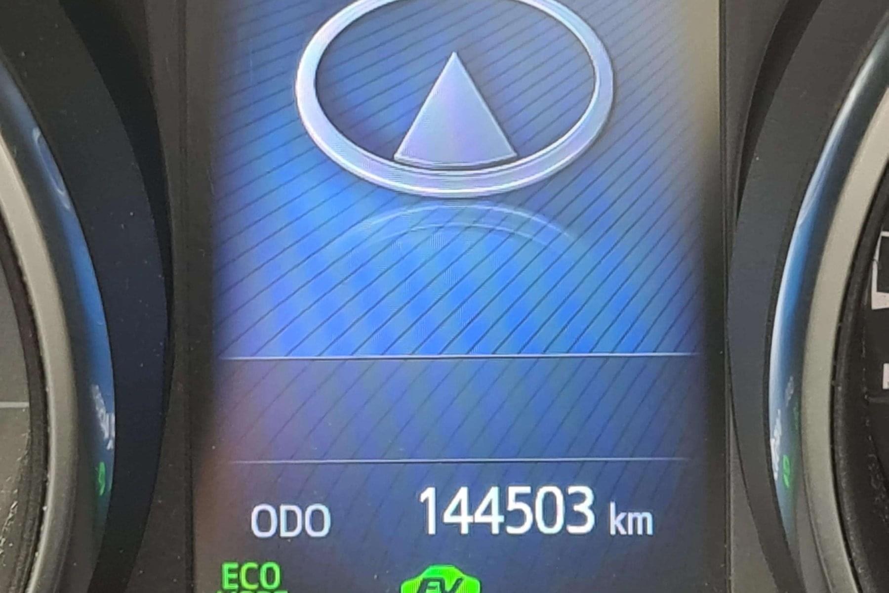 TOYOTA AURIS 1.8 VVTI HSD 16v CVT híbrido 26 