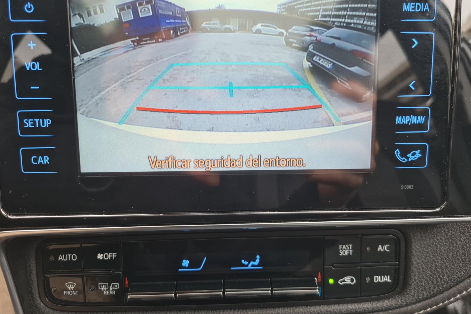 TOYOTA AURIS 1.8 VVTI HSD 16v CVT híbrido 27 