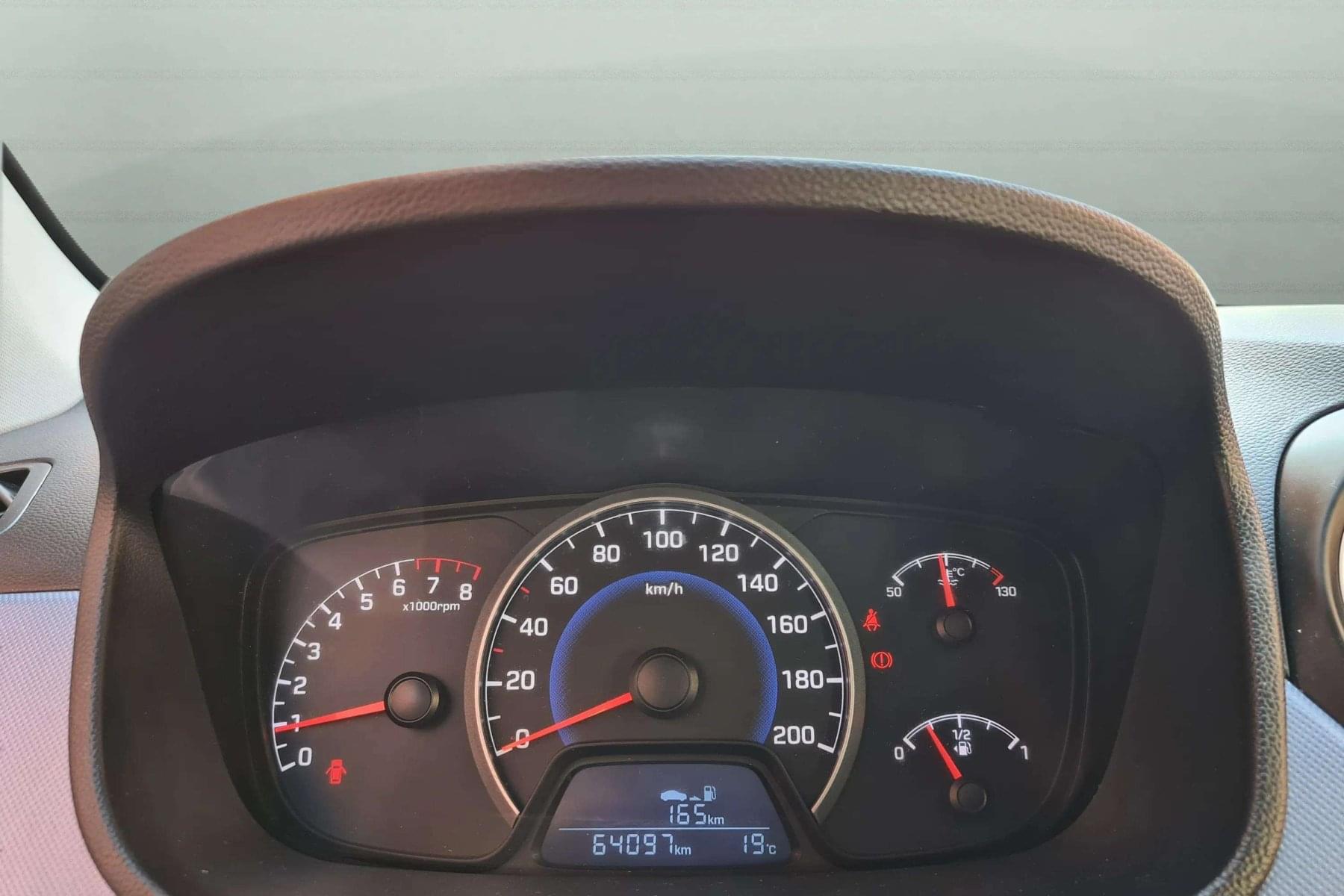 HYUNDAI I10 1.0i 65cv. KLASS 8 