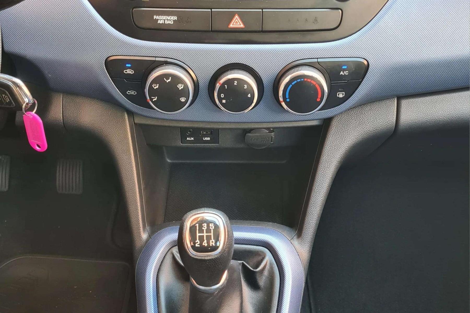 HYUNDAI I10 1.0i 65cv. KLASS 15 