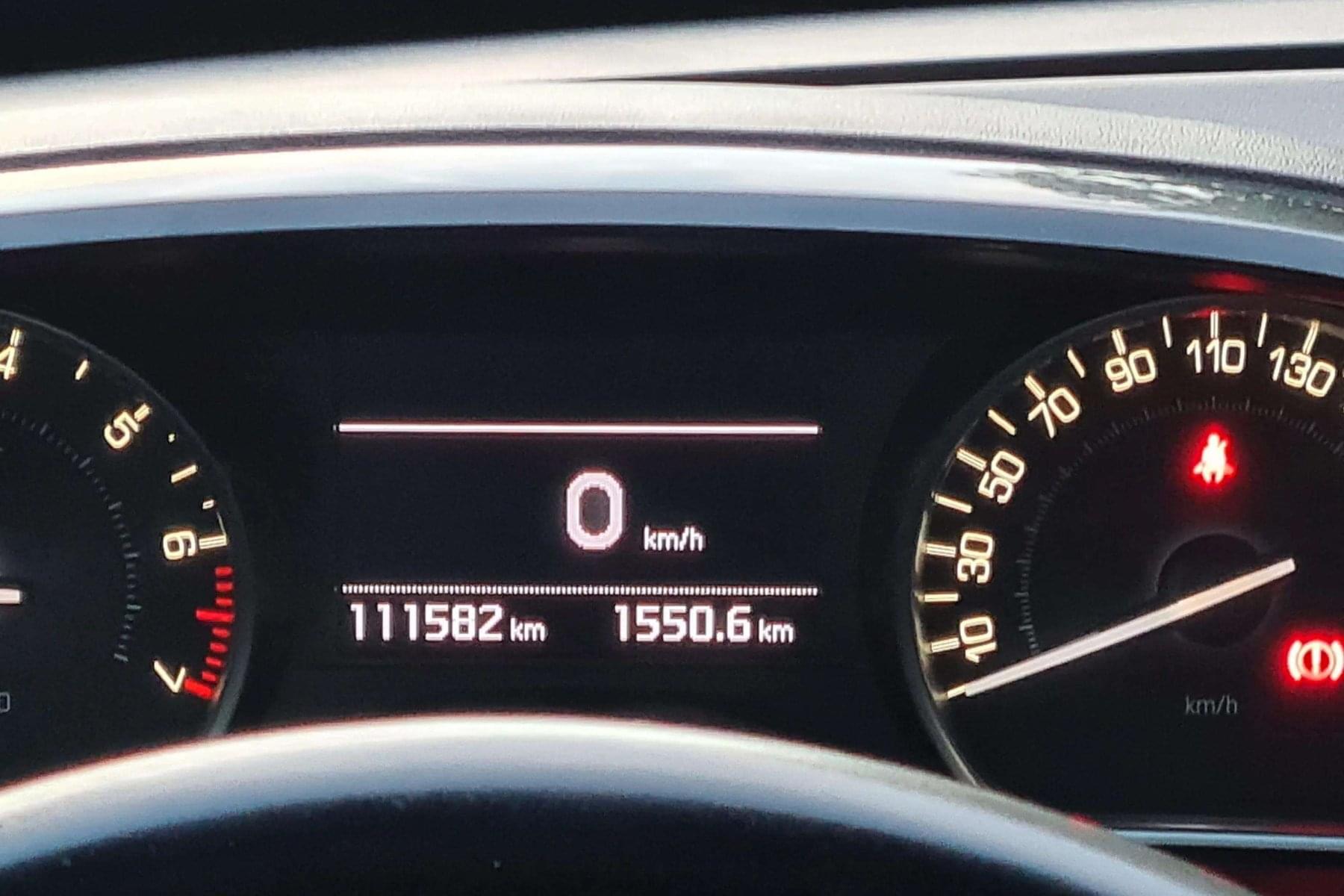 PEUGEOT 208 1.2i 110cv. ALLURE 15 