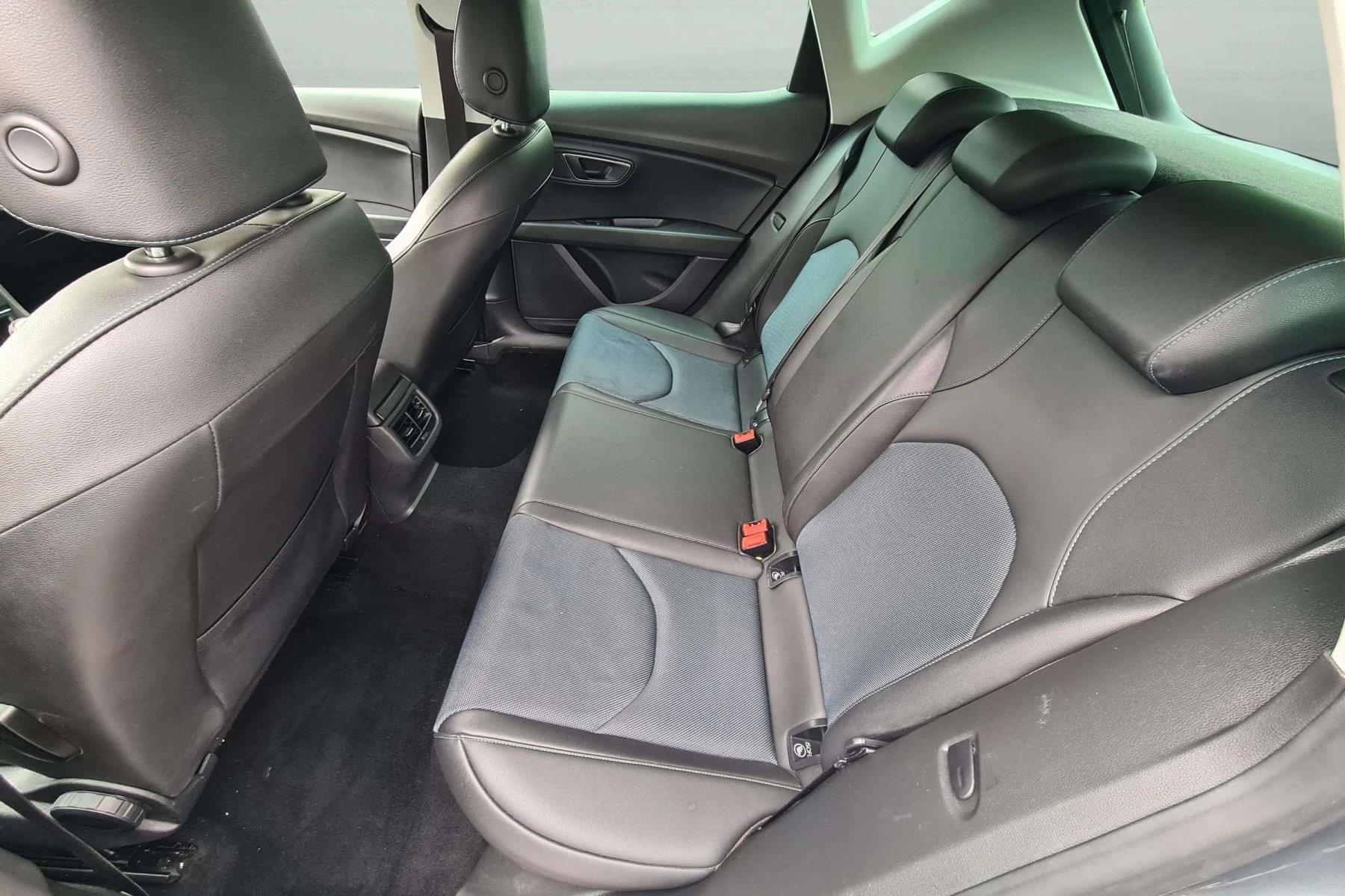 SEAT LEÓN 1.4TSI 125cv. STYLE CONNECT 9 