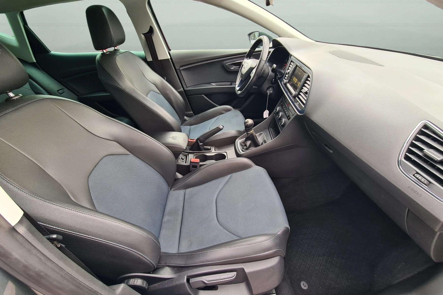 SEAT LEÓN 1.4TSI 125cv. STYLE CONNECT 17 