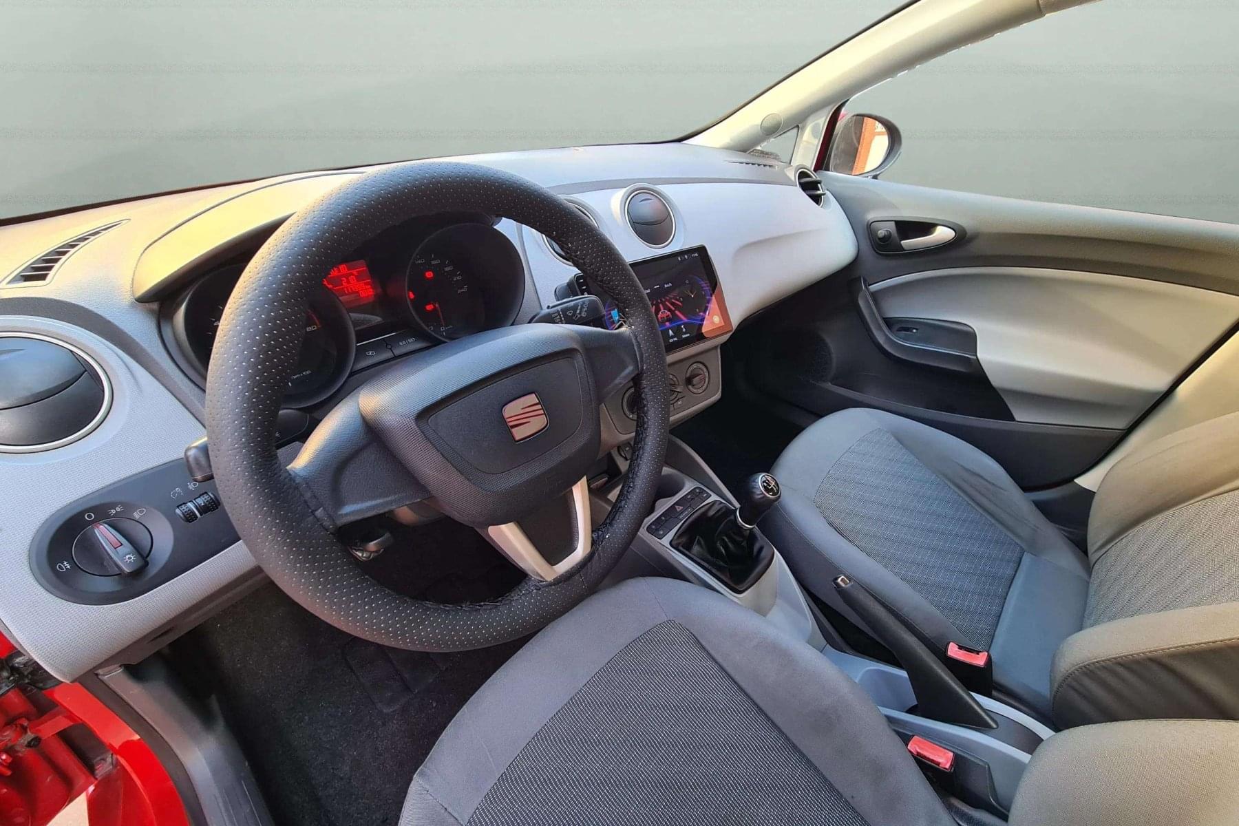 SEAT IBIZA 1.2i 70cv. REFERENCE 5 puertas 7 