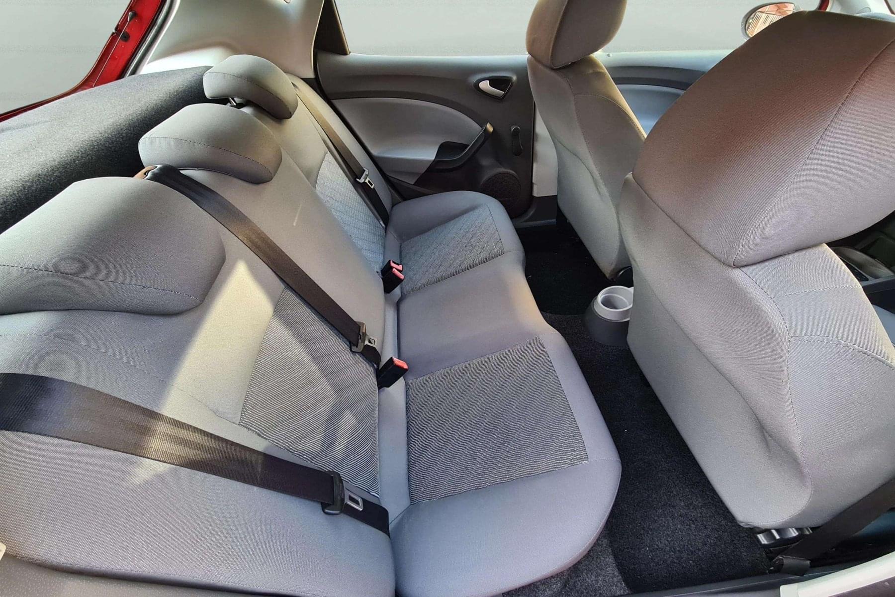 SEAT IBIZA 1.2i 70cv. REFERENCE 5 puertas 12 