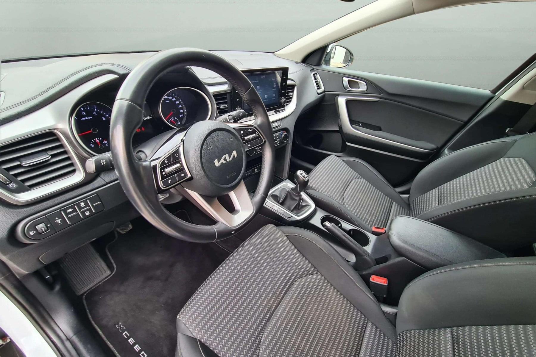 KIA XCEED 1.0 TGDI 120cv. DRIVE 9 