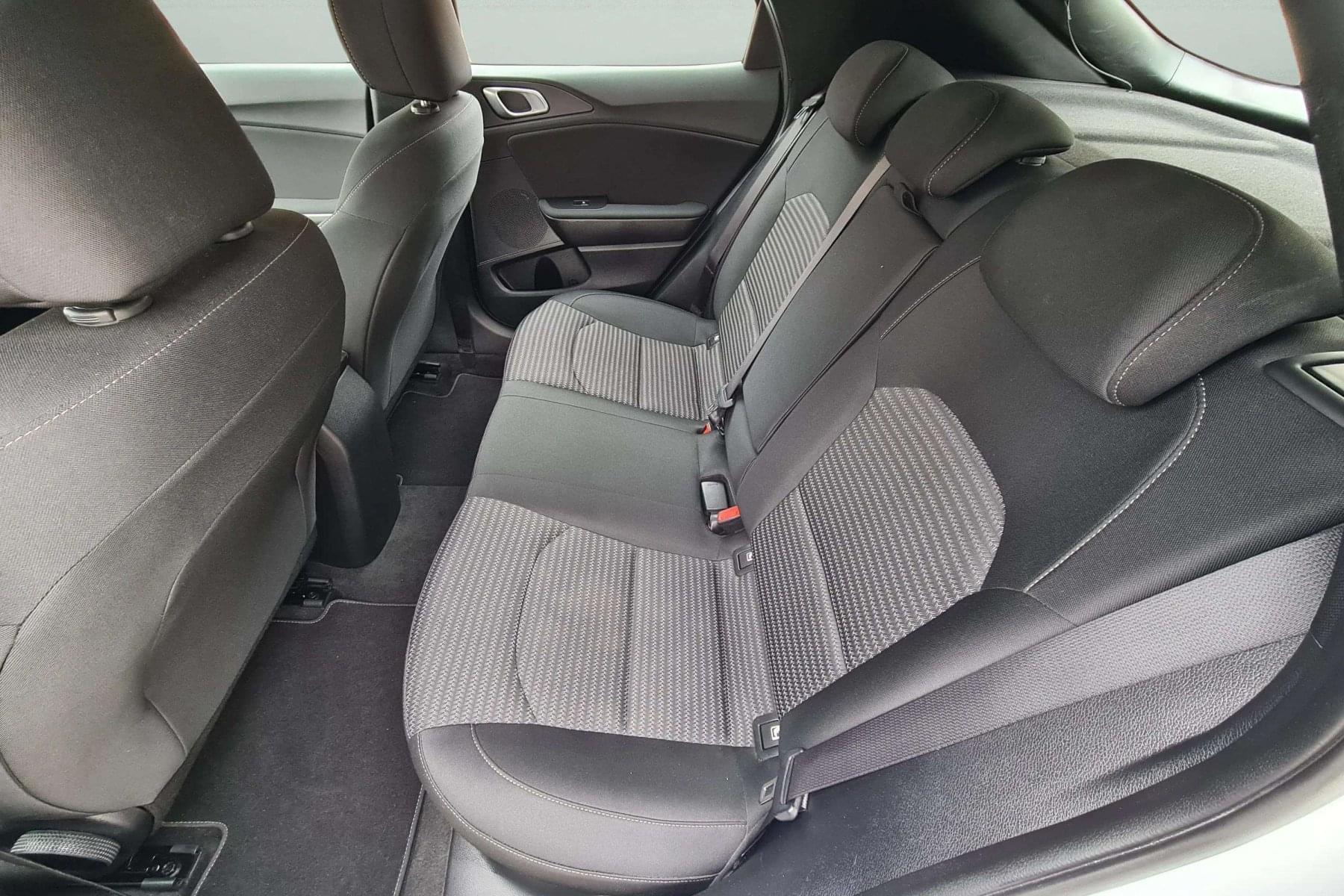 KIA XCEED 1.0 TGDI 120cv. DRIVE 10 