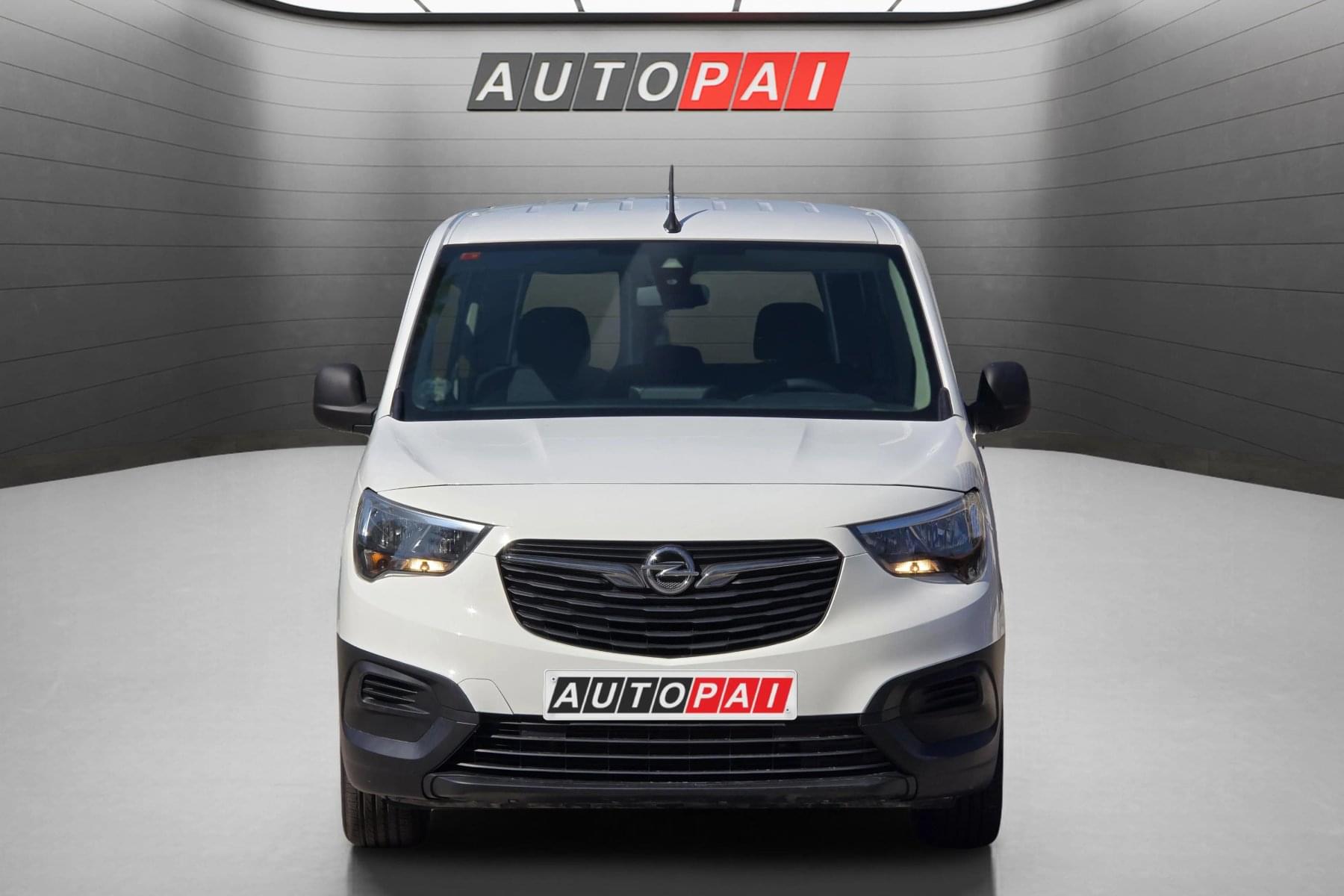 OPEL COMBO LIFE 1.5D 100cv. BUSINESS EDITION 3 