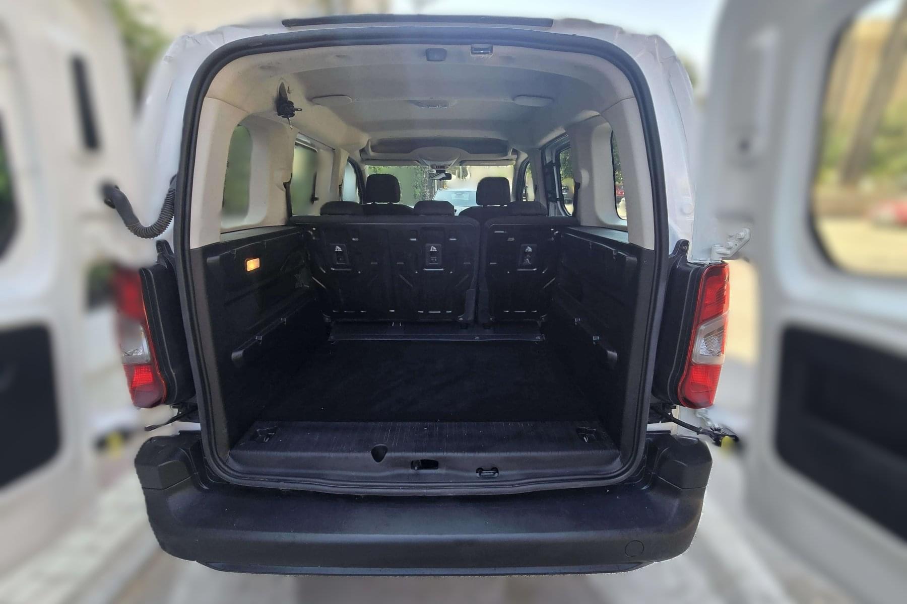OPEL COMBO LIFE 1.5D 100cv. BUSINESS EDITION 13 