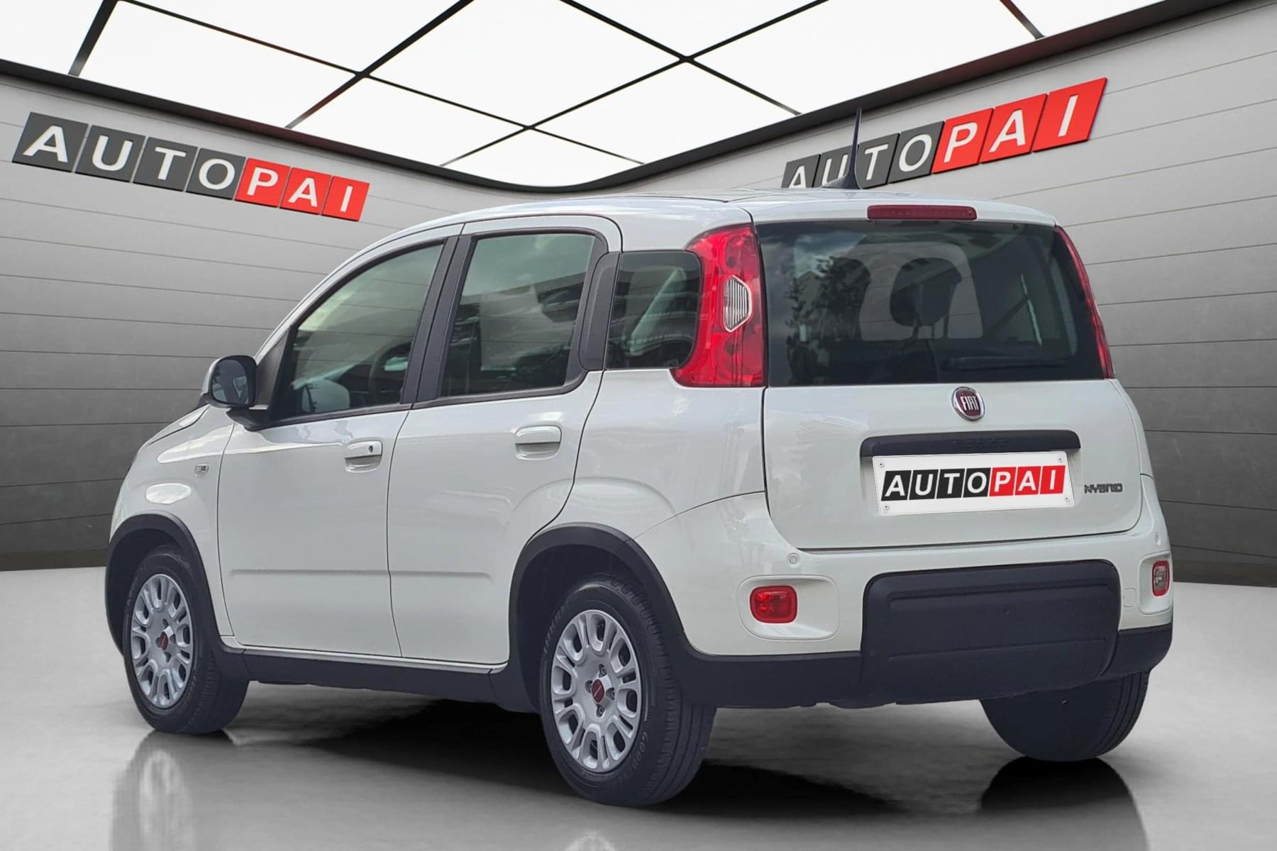 FIAT PANDA 1.0 GSE HYBRID PACK TECH 70cv. 3 