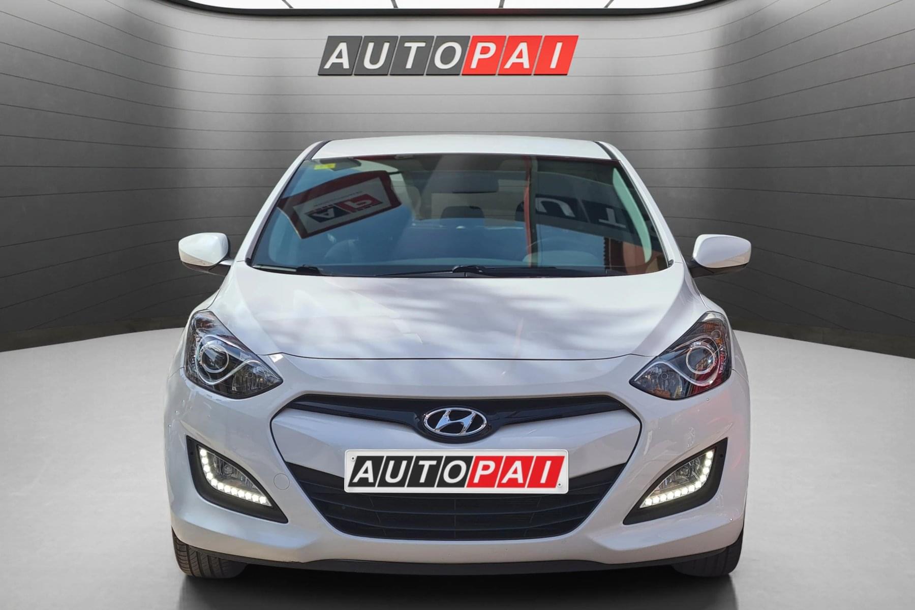 HYUNDAI I30 1.4i 100cv. ESSENCE 3