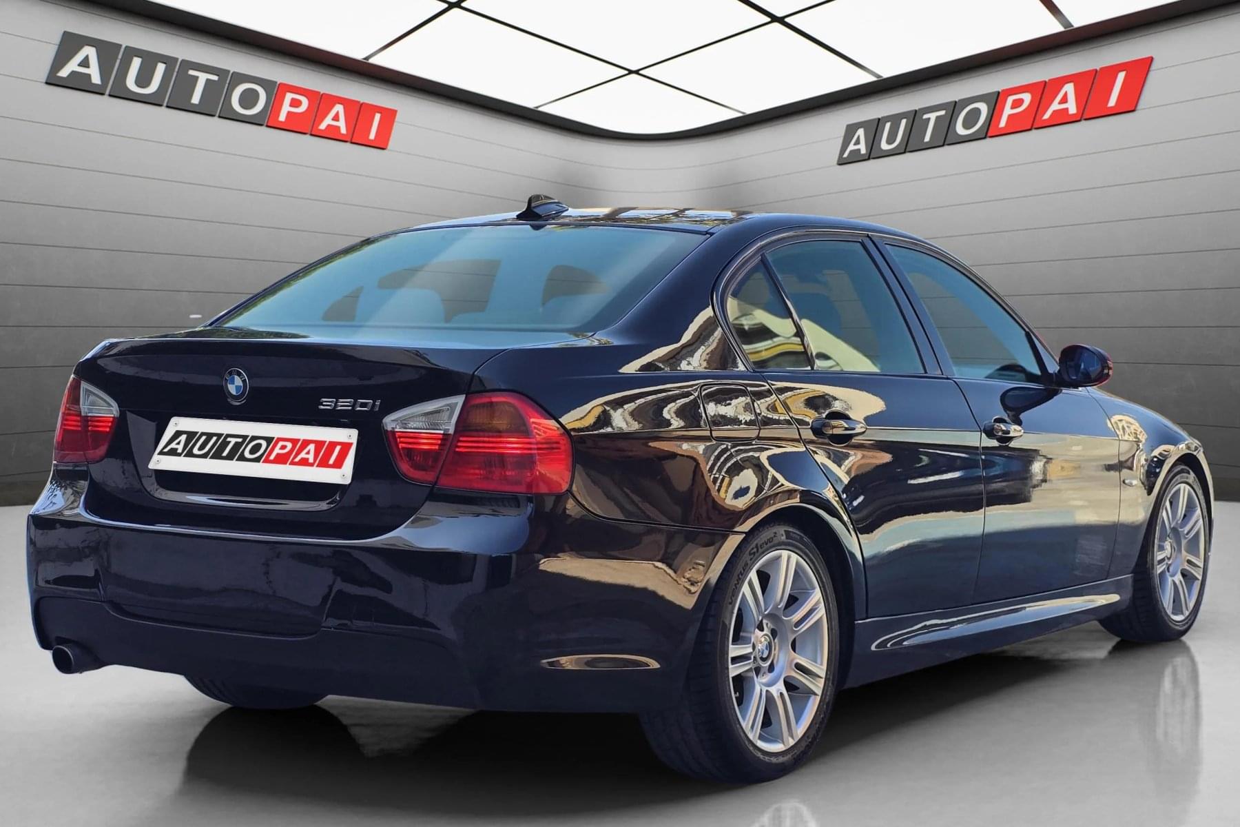 BMW SERIE 3 320i 150cv. 26