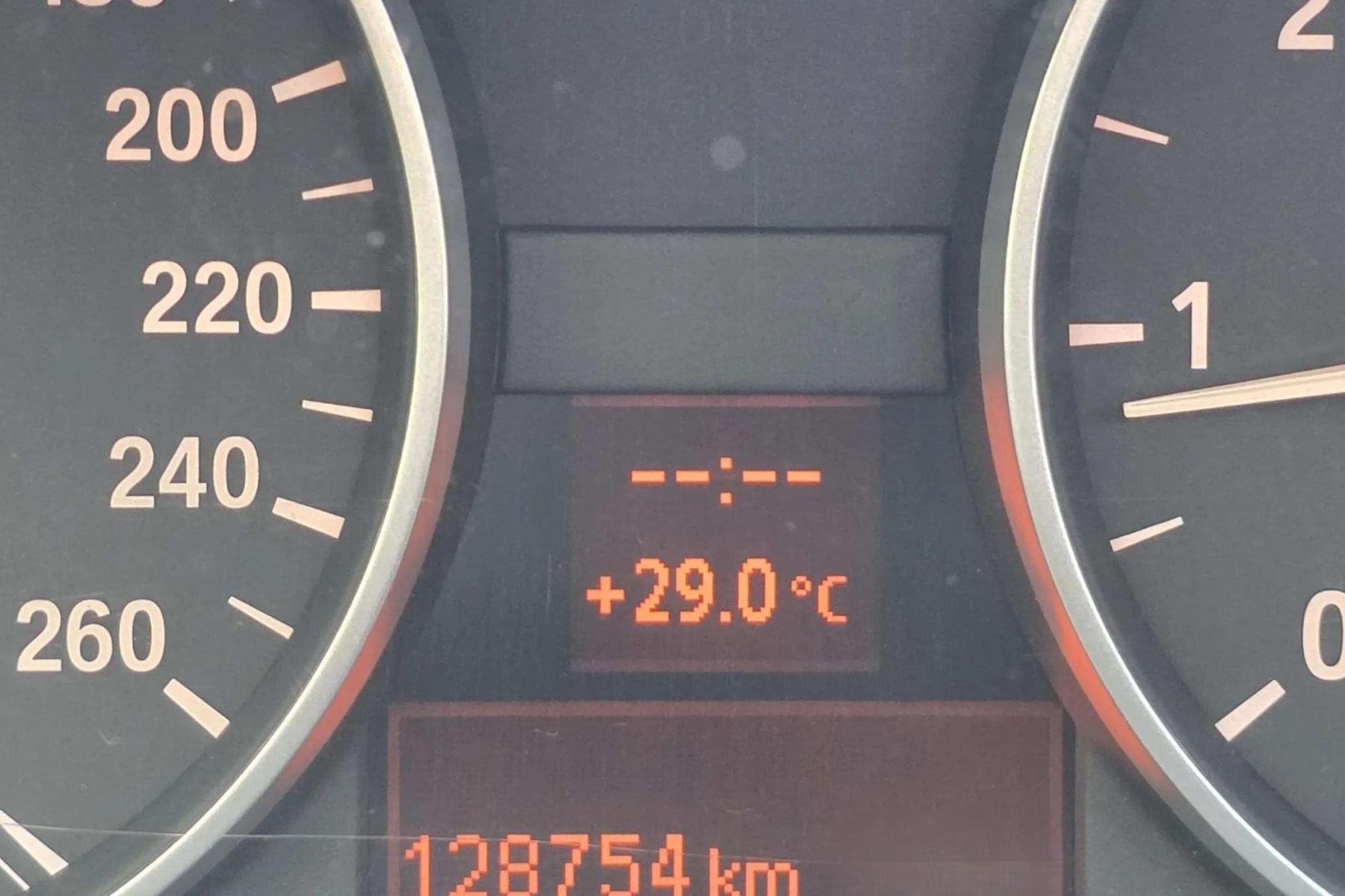 BMW SERIE 3 320i 150cv. 33