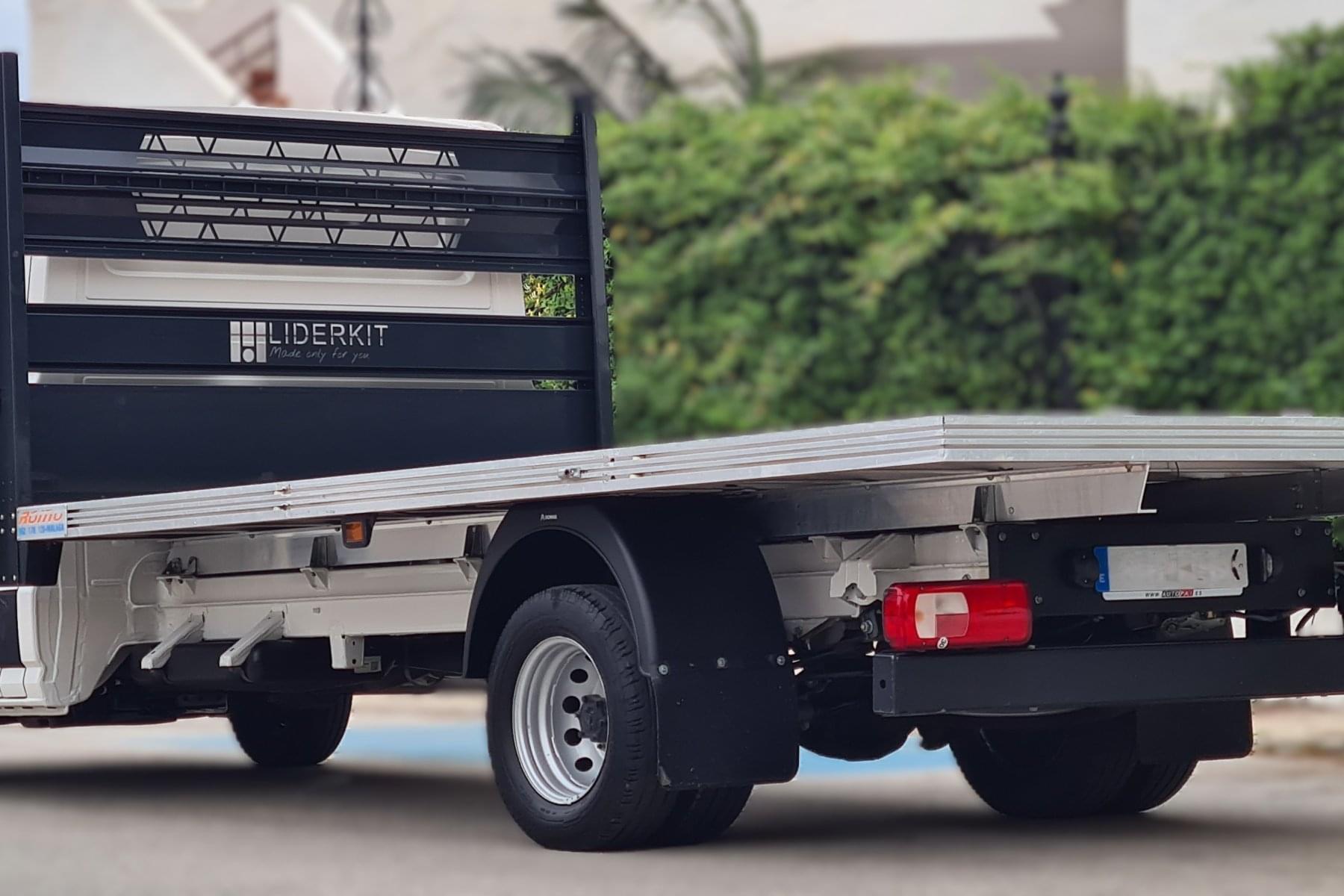 VOLKSWAGEN CRAFTER CHASIS 35 CABINA SIMPLE L4 BATALLA LARGA 9 