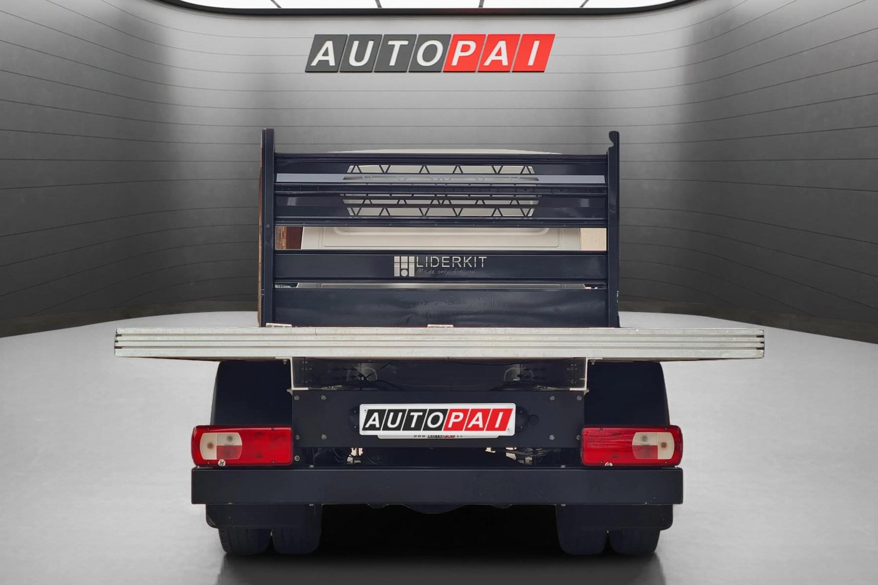 VOLKSWAGEN CRAFTER CHASIS 35 CABINA SIMPLE L4 BATALLA LARGA 5 