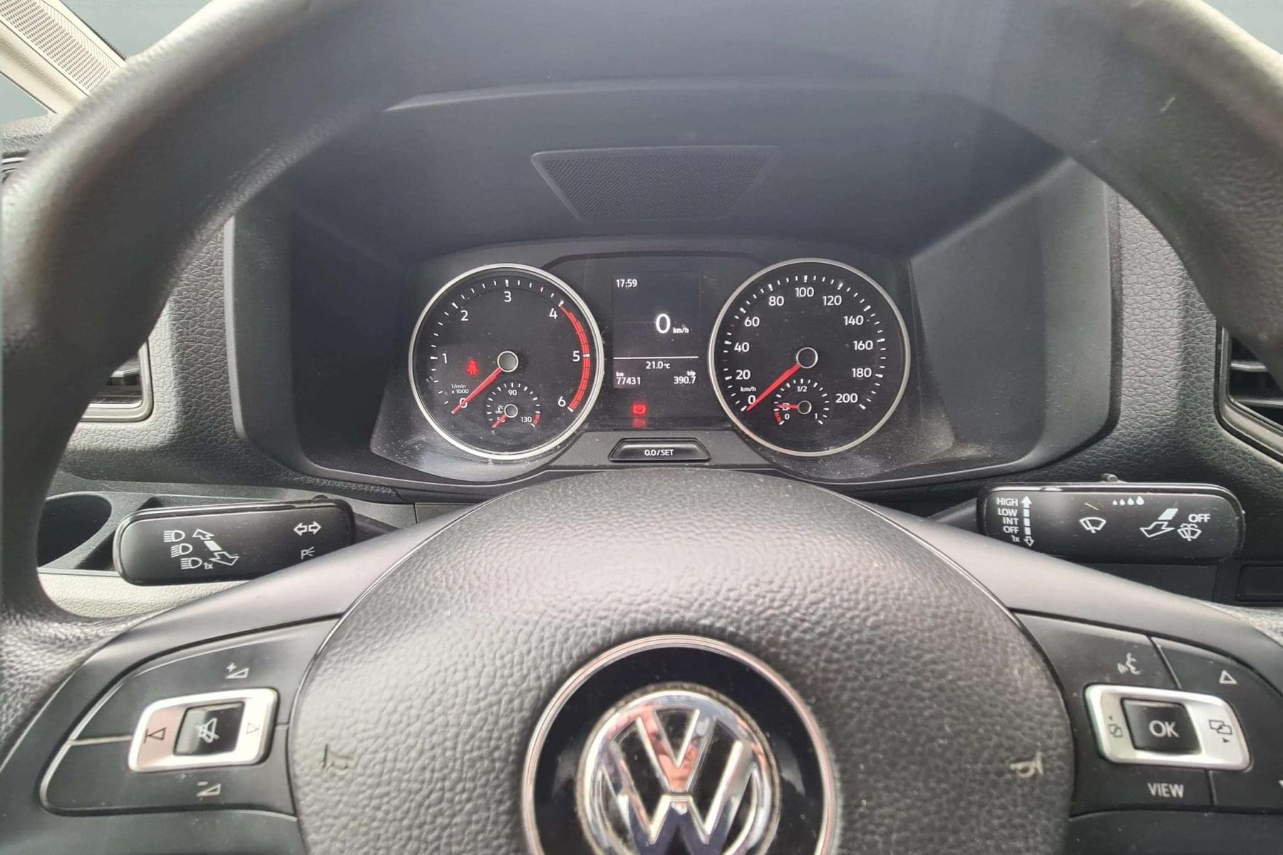 VOLKSWAGEN CRAFTER CHASIS 35 CABINA SIMPLE L4 BATALLA LARGA 14 