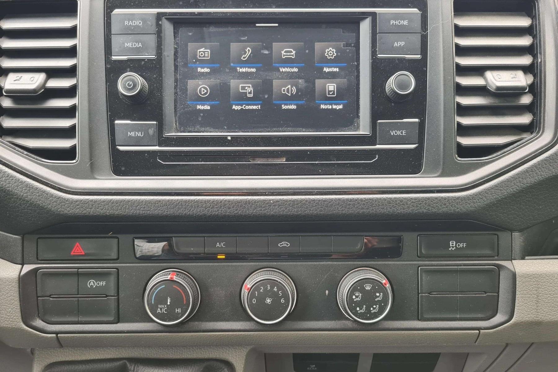 VOLKSWAGEN CRAFTER CHASIS 35 CABINA SIMPLE L4 BATALLA LARGA 17 