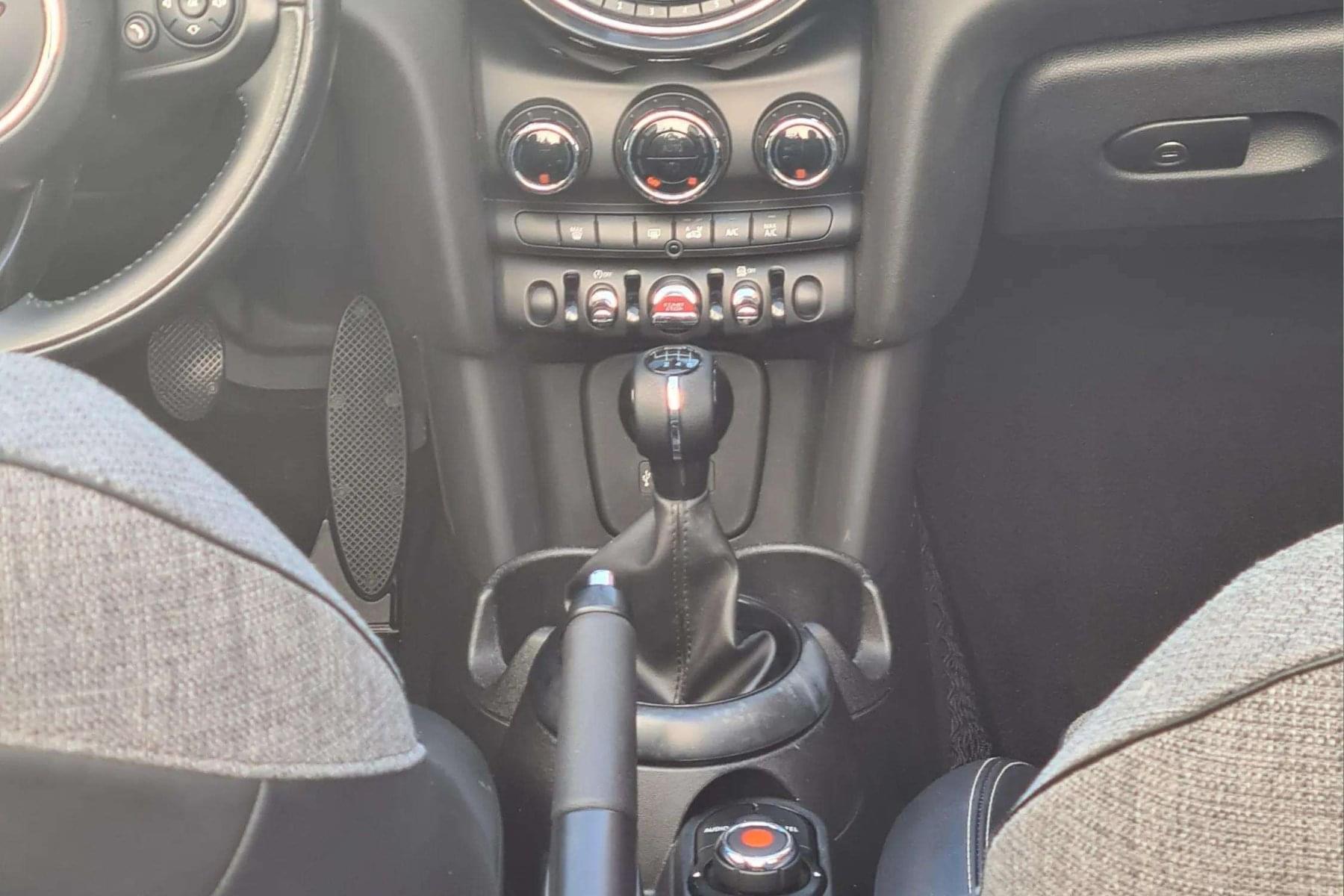 MINI MINI ONE CABRIO 1.2i 102cv. 21