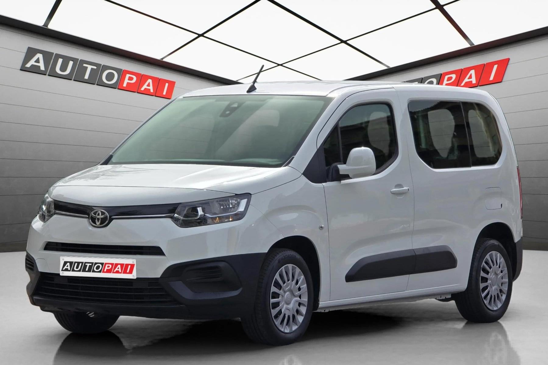 TOYOTA PROACE CITY COMBI 1.5d 100cv. 1 