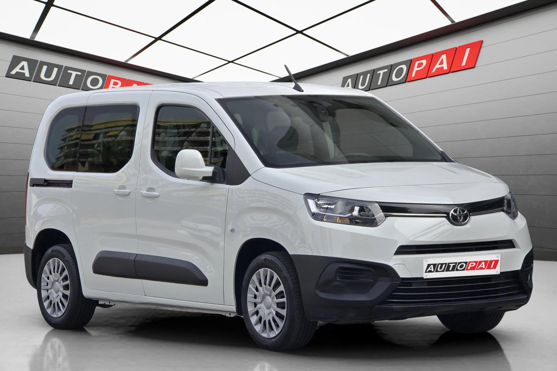 TOYOTA PROACE CITY COMBI 1.5d 100cv. 8 