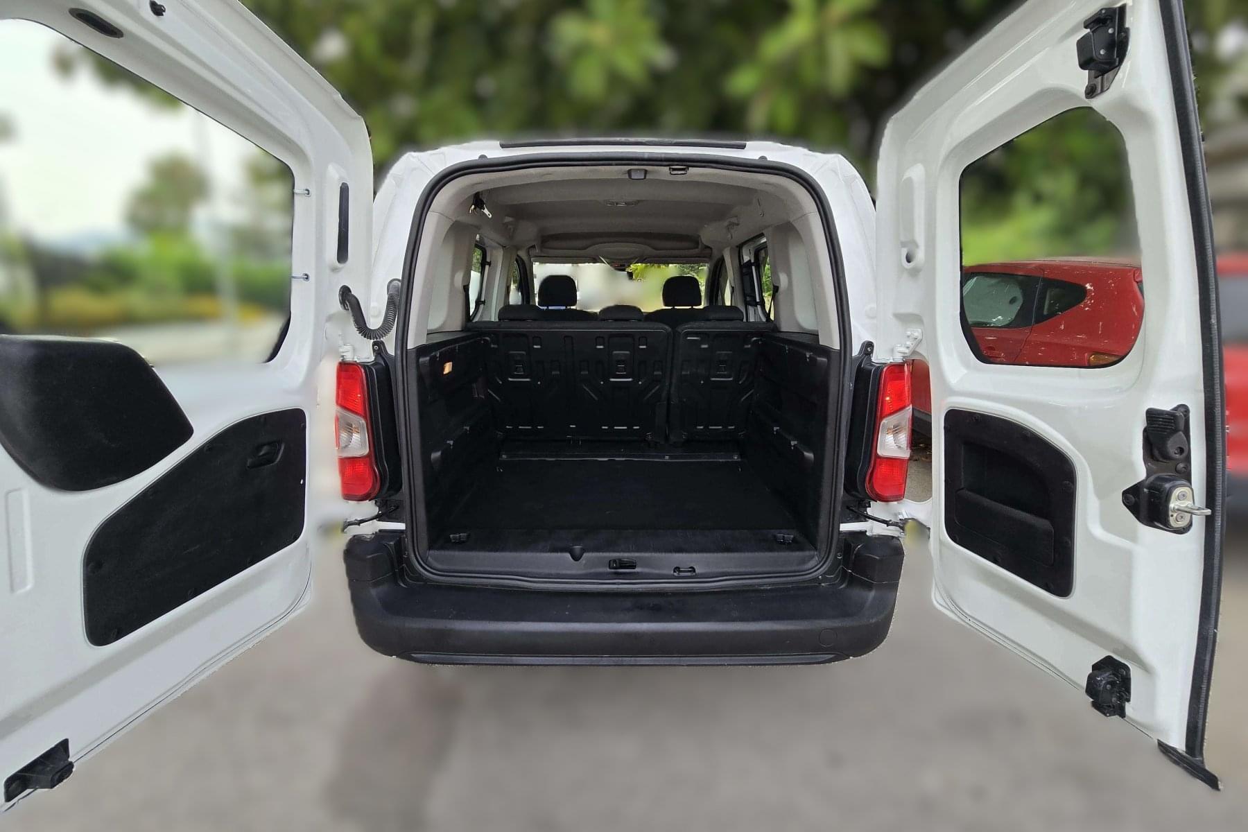 TOYOTA PROACE CITY COMBI 1.5d 100cv. 18 