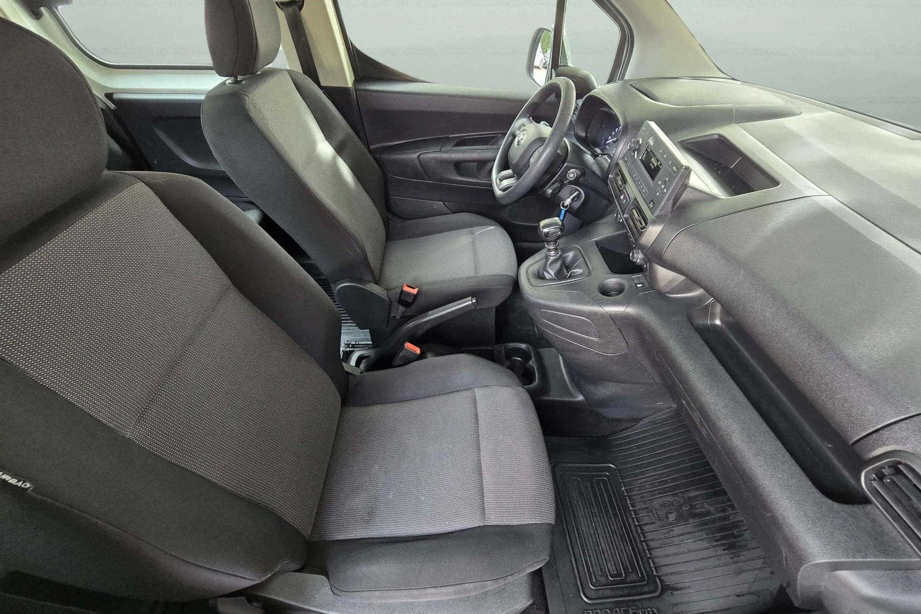 TOYOTA PROACE CITY COMBI 1.5d 100cv. 22 
