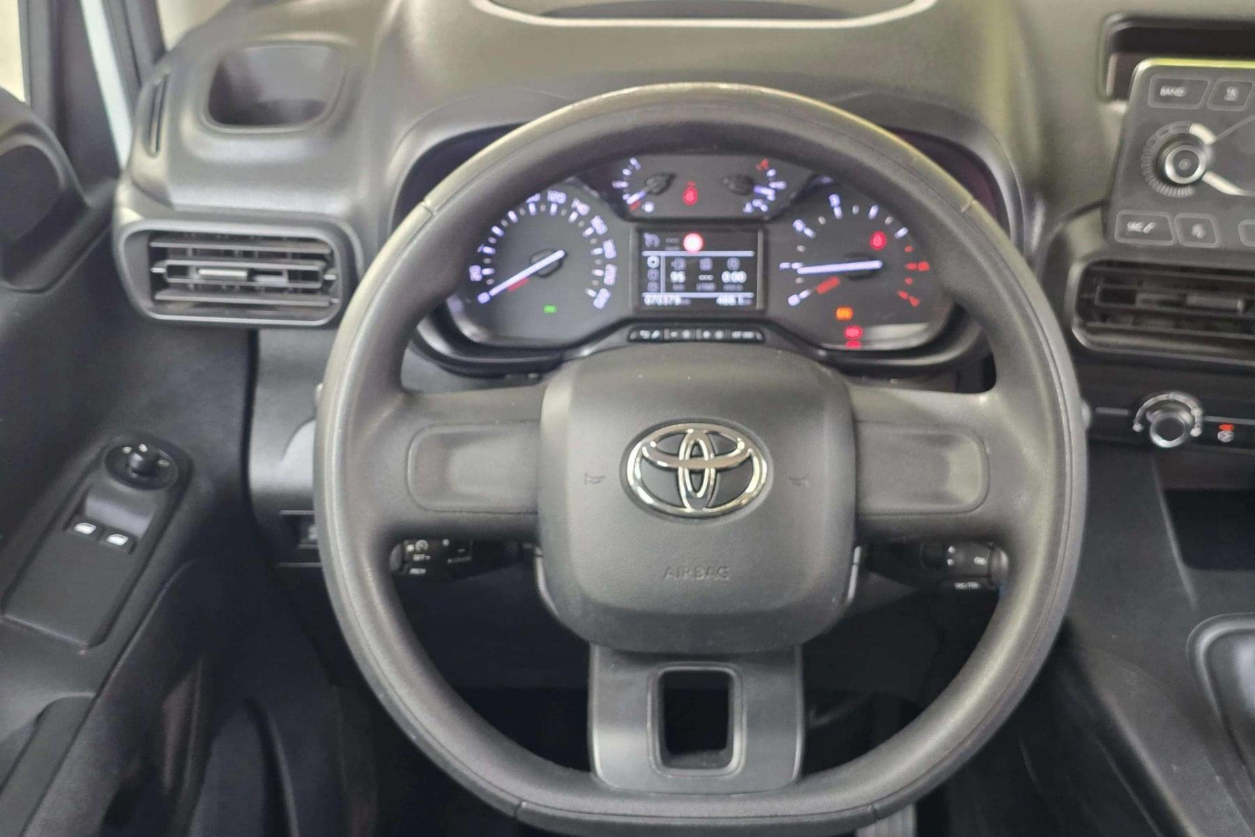 TOYOTA PROACE CITY COMBI 1.5d 100cv. 28 