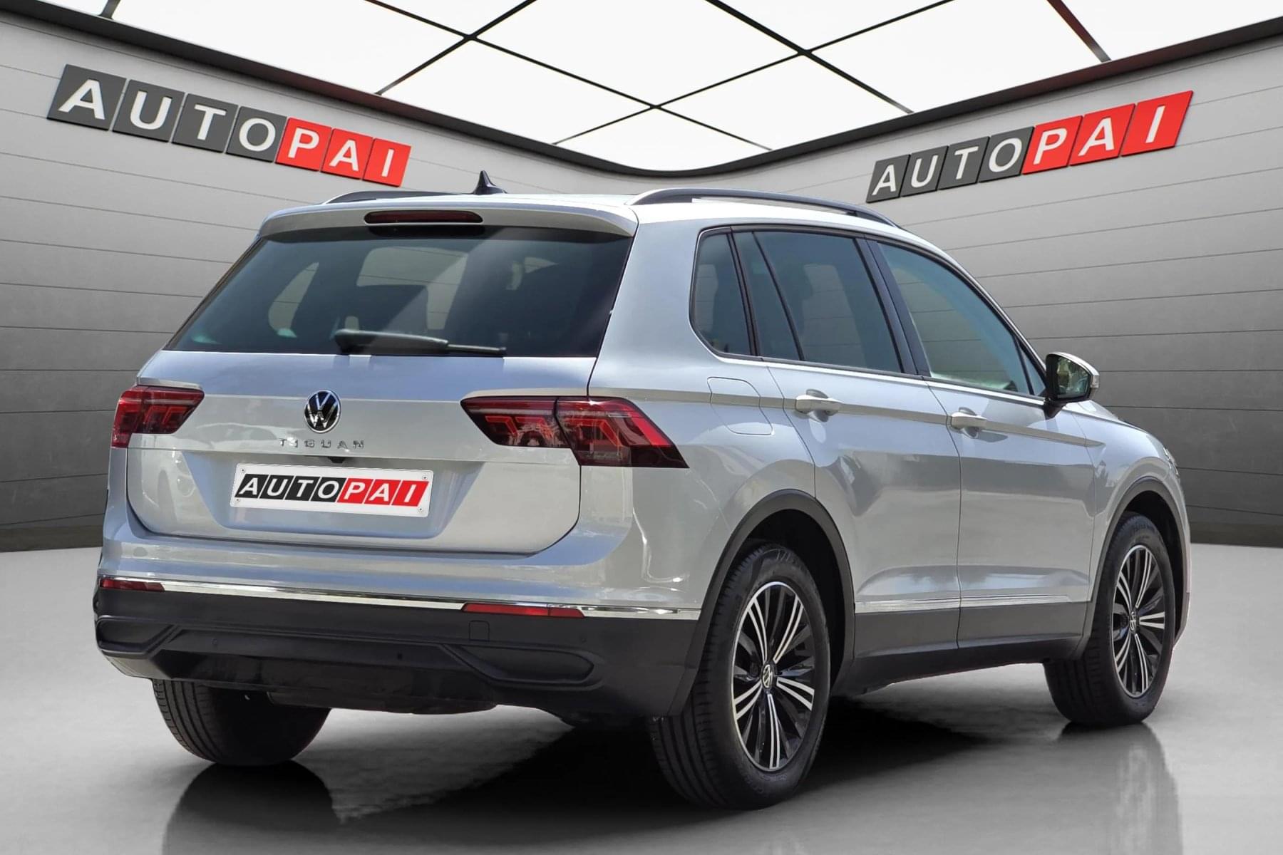 VOLKSWAGEN TIGUAN 2.0 TDI 150cv. DSG automático 5