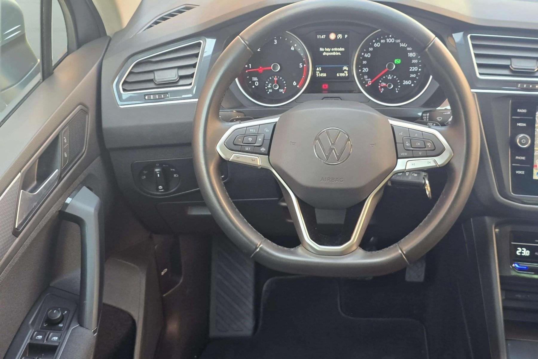 VOLKSWAGEN TIGUAN 2.0 TDI 150cv. DSG automático 17