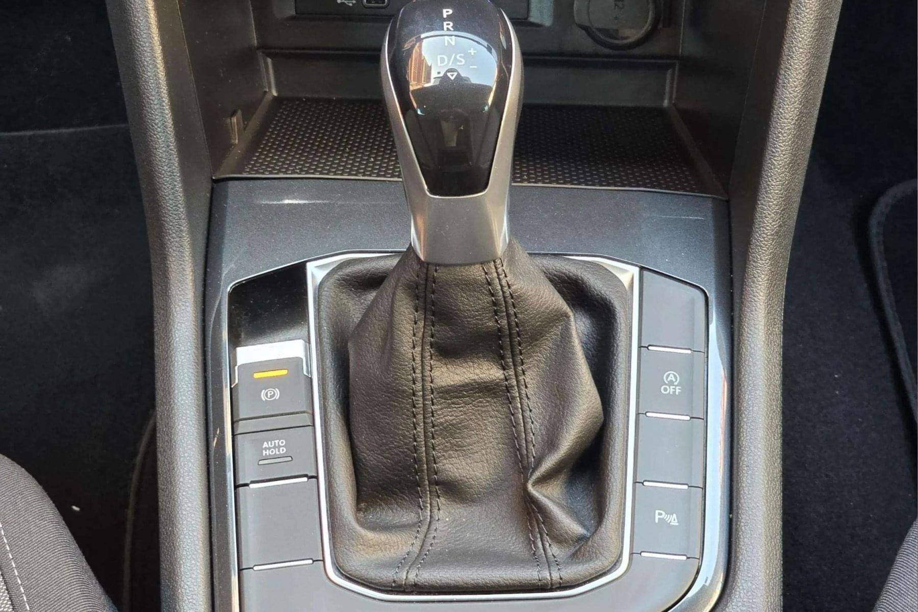VOLKSWAGEN TIGUAN 2.0 TDI 150cv. DSG automático 19