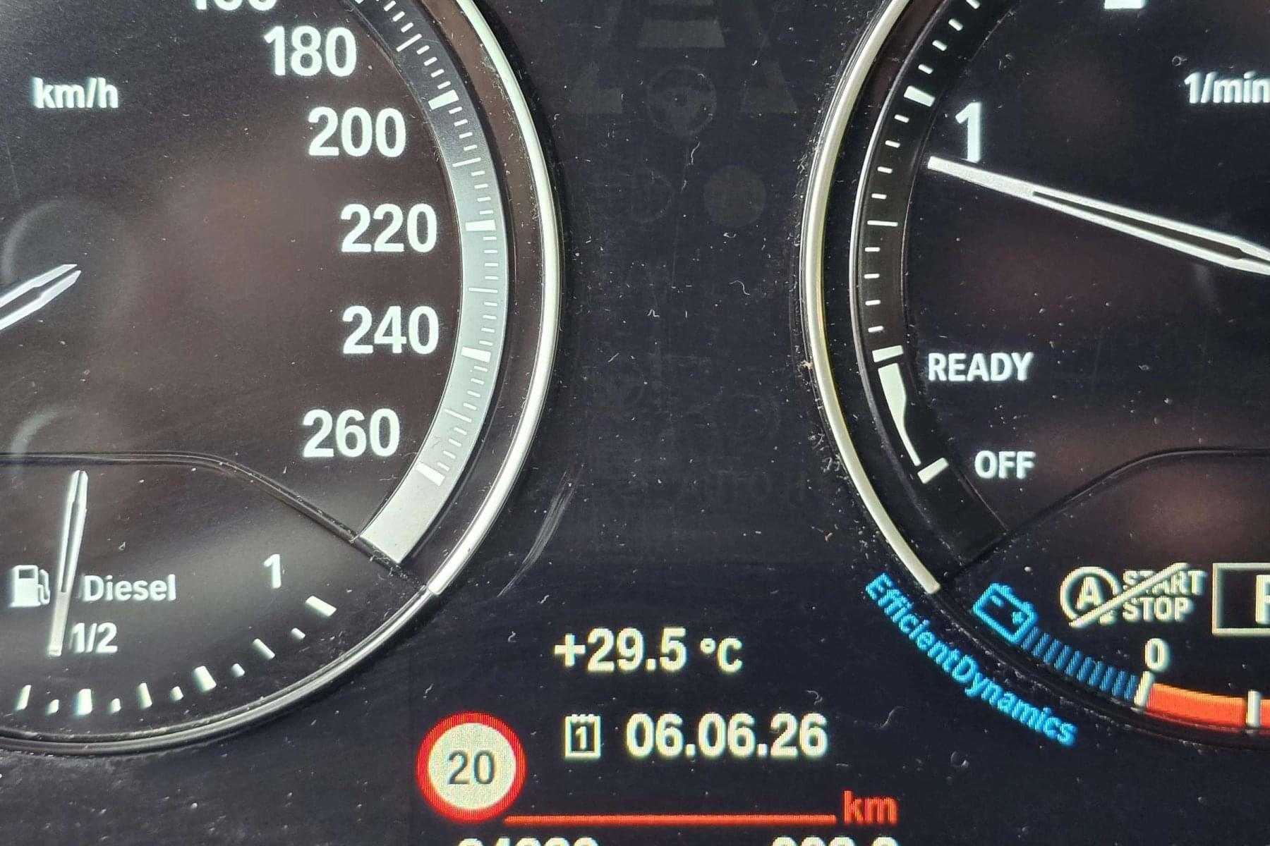 BMW X1 SDrive18DA 2.0d 150cv. automático 16