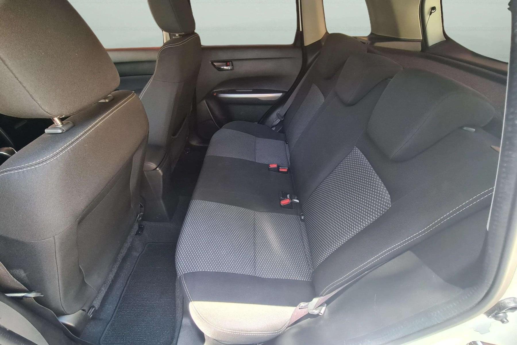 SUZUKI VITARA 1.5 116cv. STRONG HYBRID GLE 4WD autom. 11