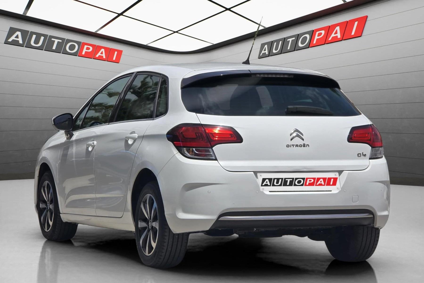 CITROEN C4 1.6 BlueHDI 100cv. LIVE EDITION 4 