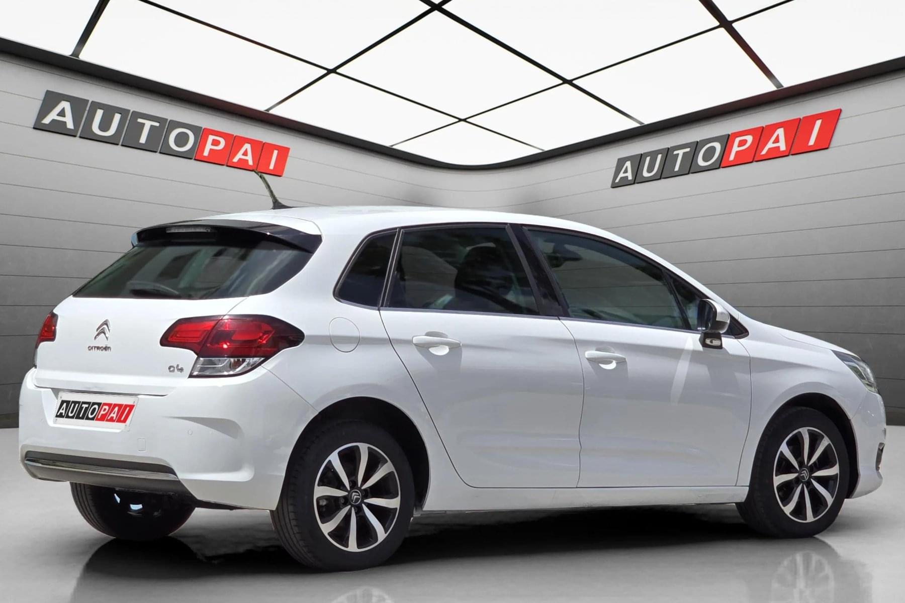 CITROEN C4 1.6 BlueHDI 100cv. LIVE EDITION 5 