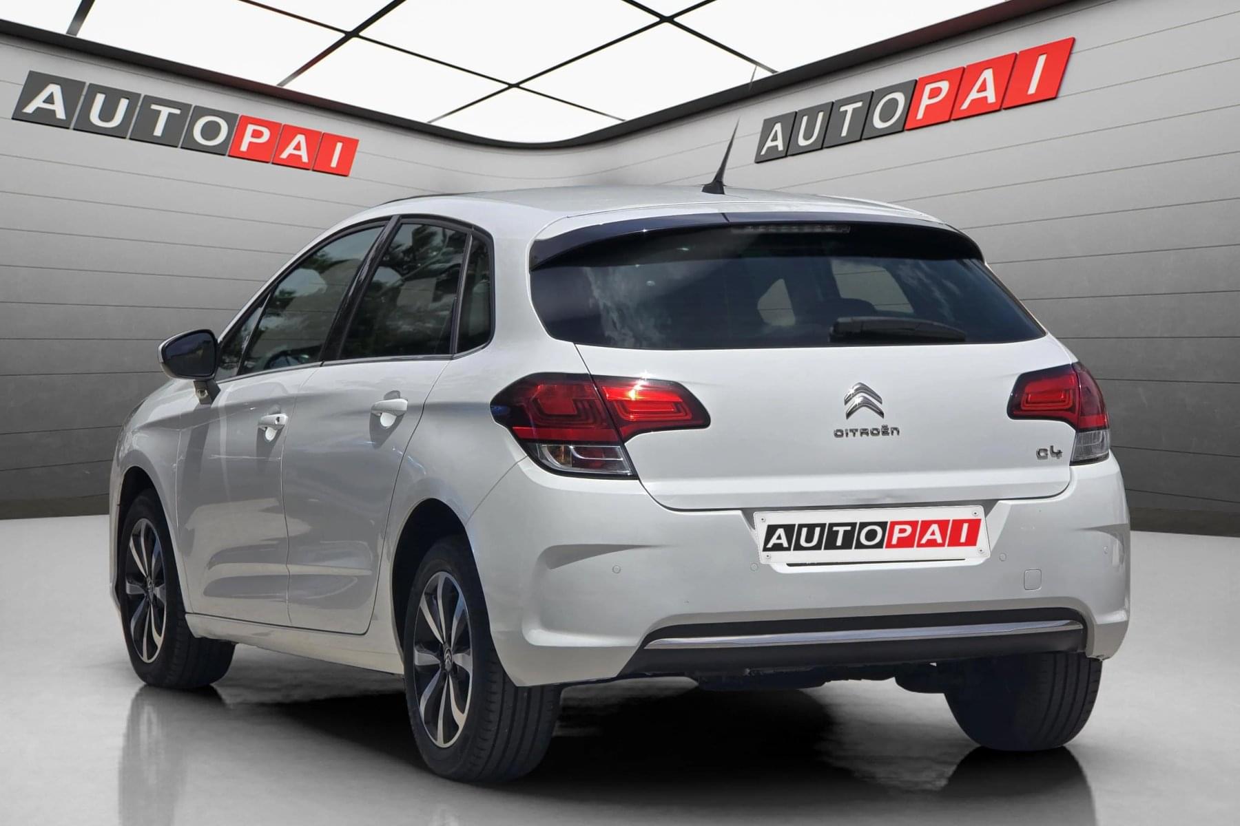 CITROEN C4 1.6 BlueHDI 100cv. LIVE EDITION 6 