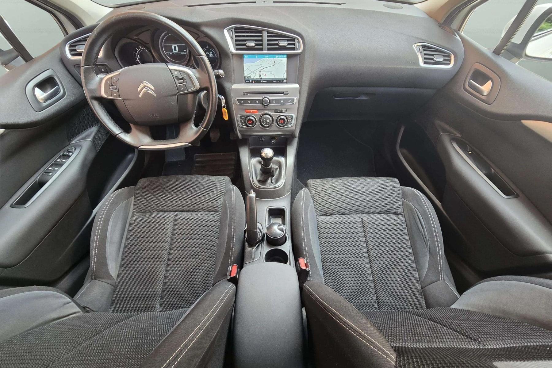 CITROEN C4 1.6 BlueHDI 100cv. LIVE EDITION 15 