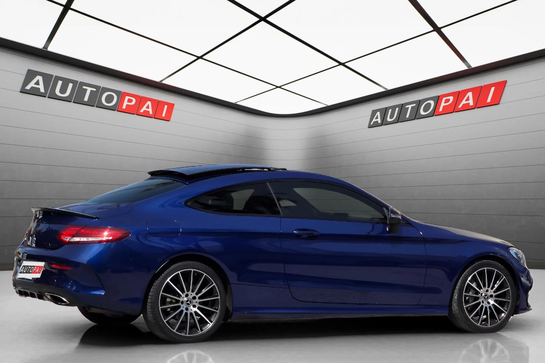 MERCEDES CLASE C C300 Coupé 245cv. autom. 11