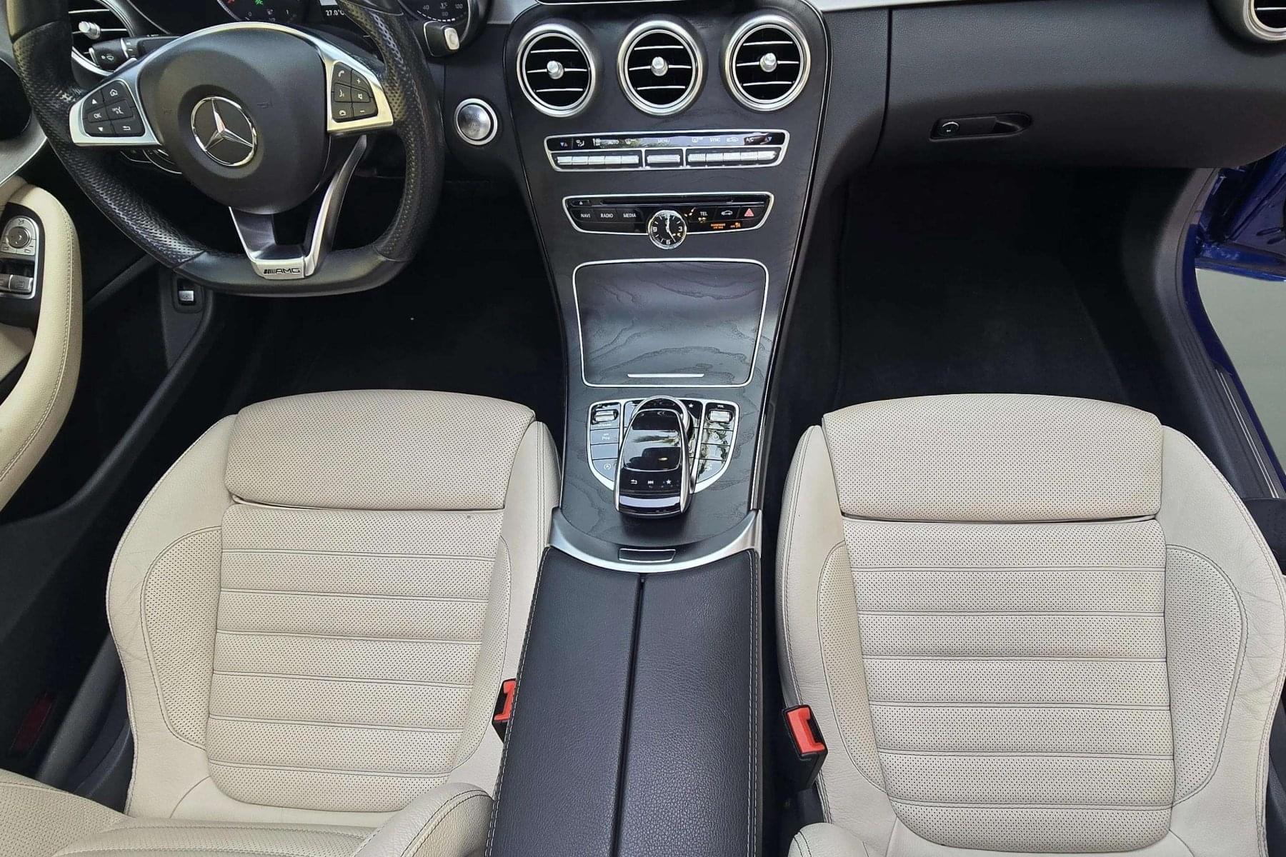 MERCEDES CLASE C C300 Coupé 245cv. autom. 31