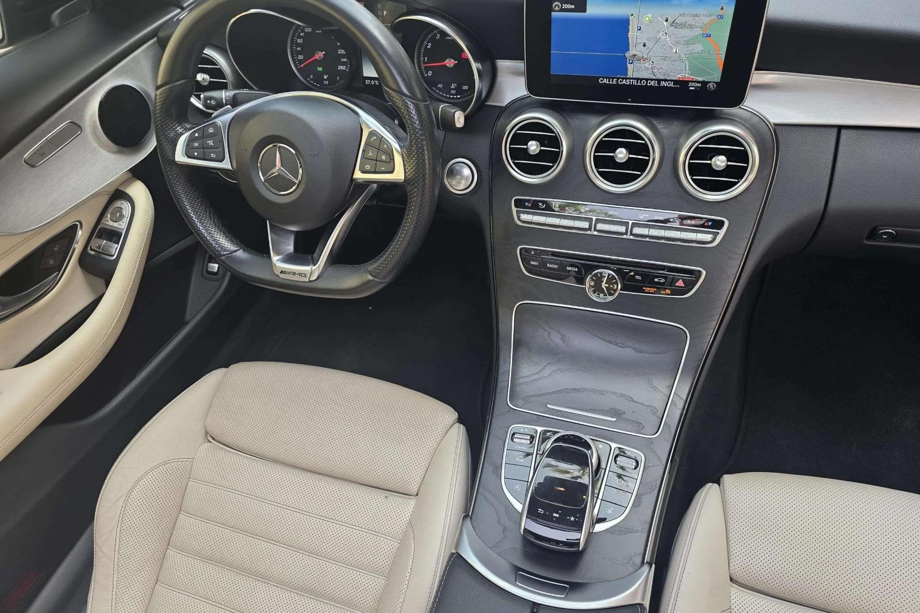 MERCEDES CLASE C C300 Coupé 245cv. autom. 32