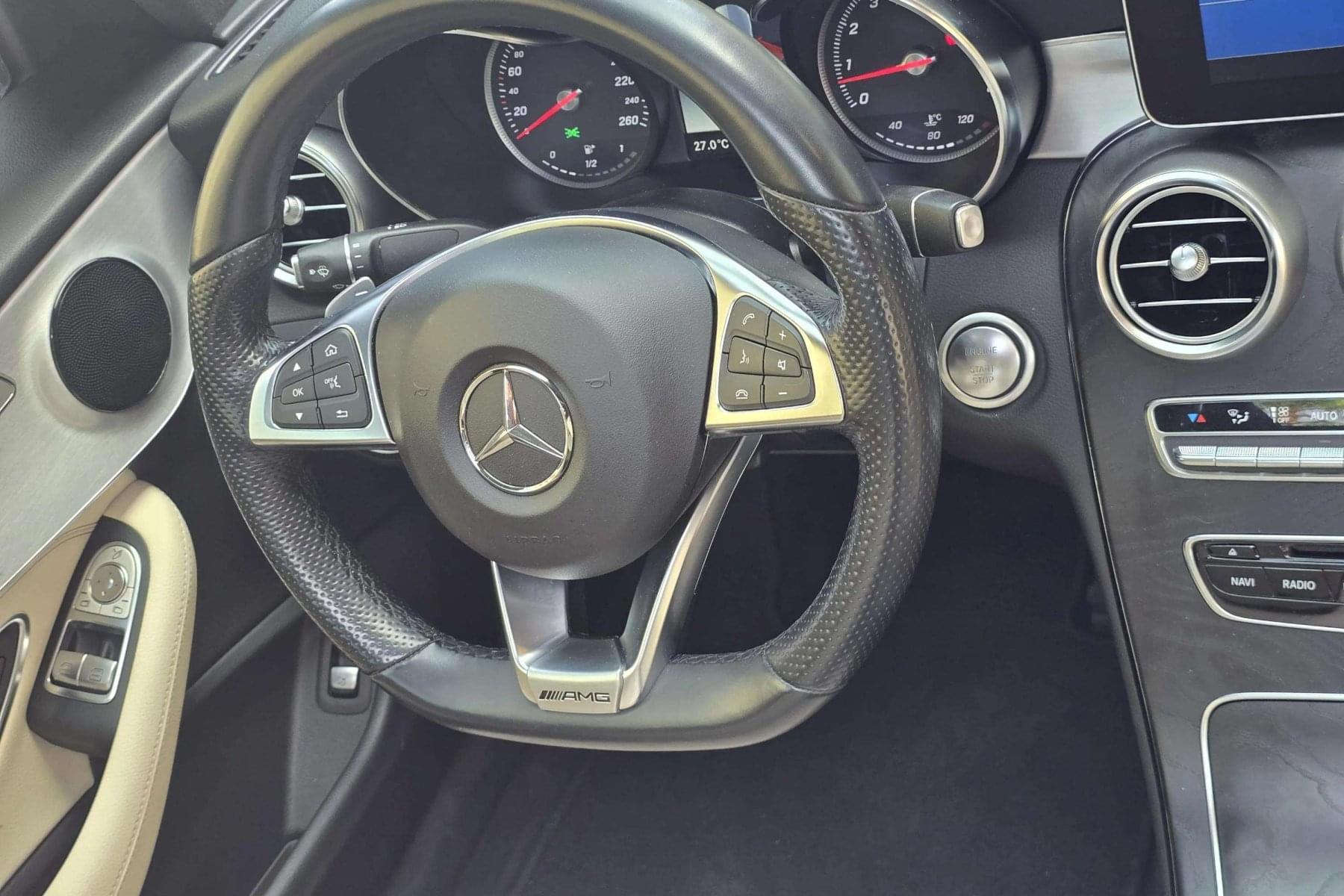 MERCEDES CLASE C C300 Coupé 245cv. autom. 33