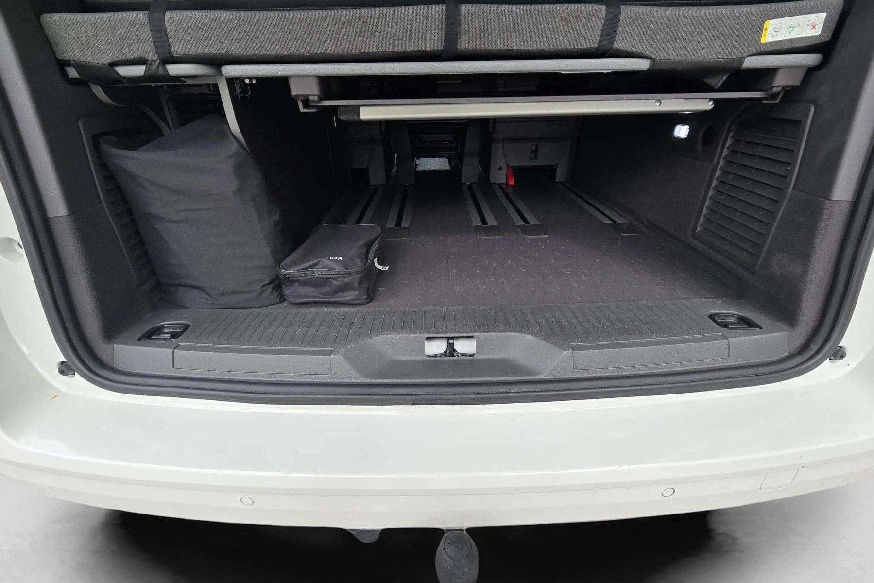 VOLKSWAGEN CALIFORNIA BEACH TOUR 2.0TDI 150cv. DSG7 16 