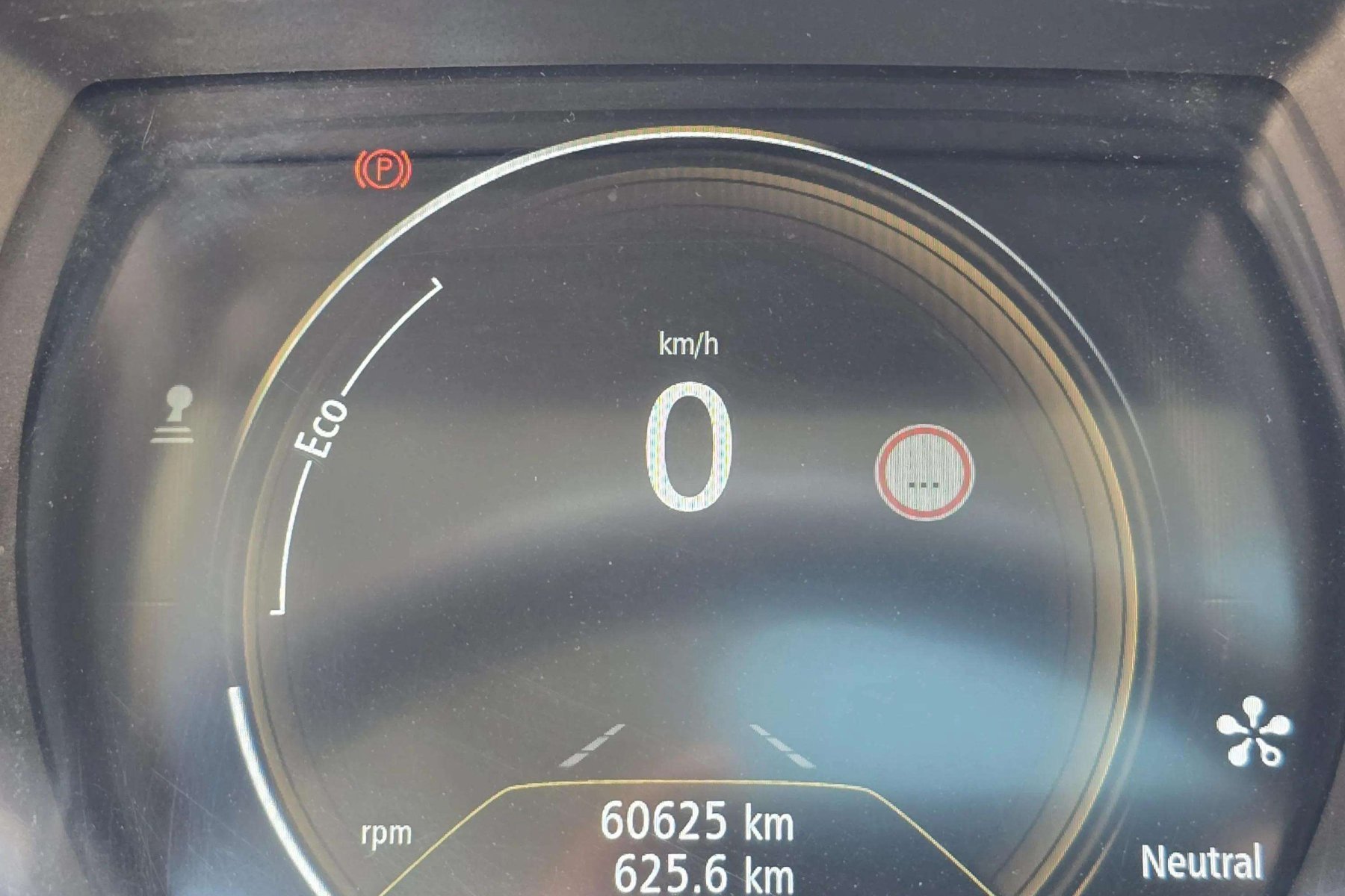 RENAULT SCÉNIC 1.3tce 140cv. Authentique 9 