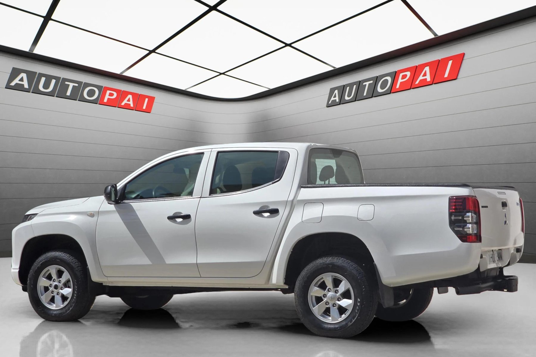 MITSUBISHI L200 220 DI-D M-PRO DOBLE CABINA 2.3D 150cv. 6