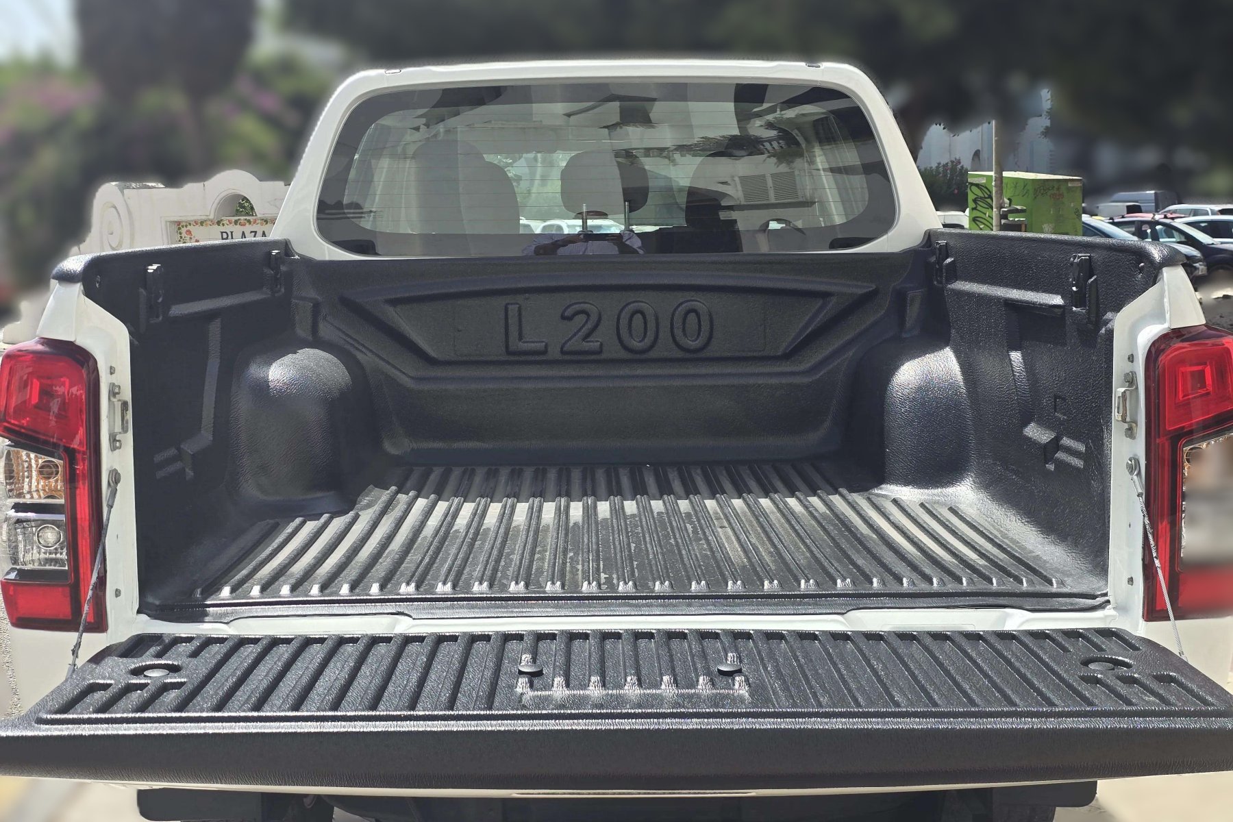 MITSUBISHI L200 220 DI-D M-PRO DOBLE CABINA 2.3D 150cv. 8