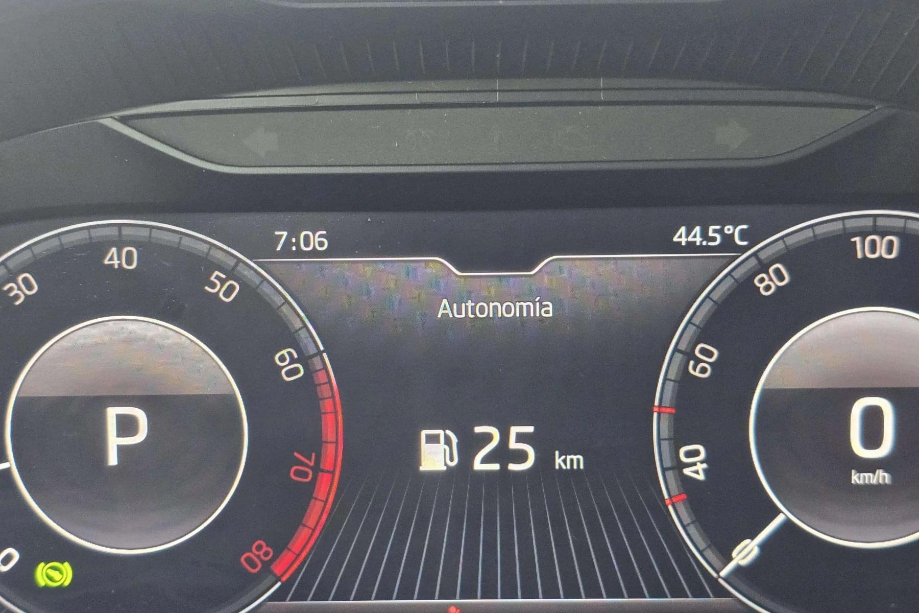SKODA KAMIQ 1.0 TSI 110cv. DSG LIVE 8