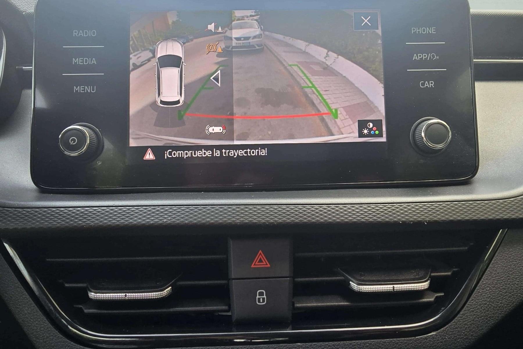 SKODA KAMIQ 1.0 TSI 110cv. DSG LIVE 10