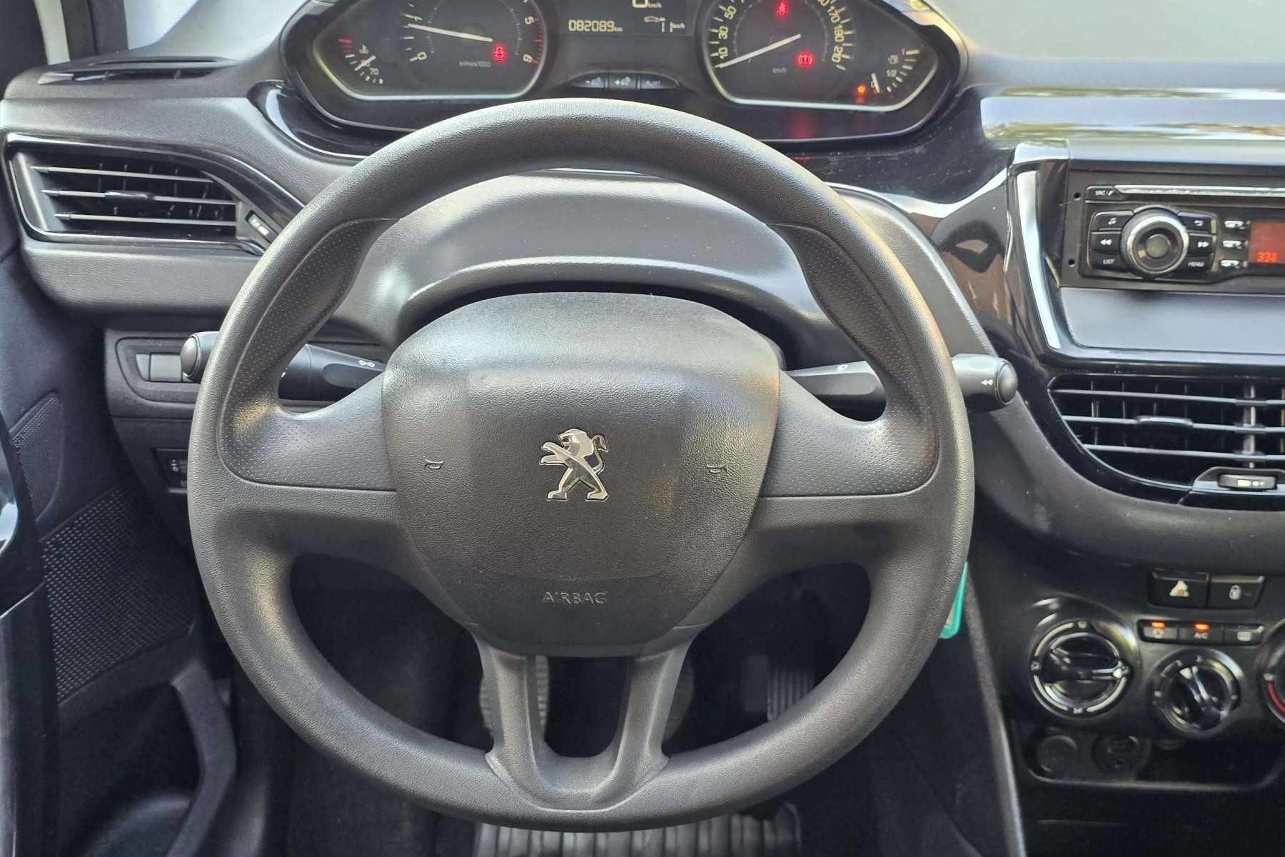 PEUGEOT 208 1.6 BlueHDI 75cv. ACCESS 14