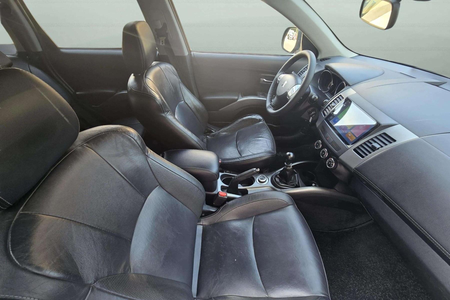 PEUGEOT 4007 2.2HDI 160cv. 4WD SPORT LINE 7 plazas 28