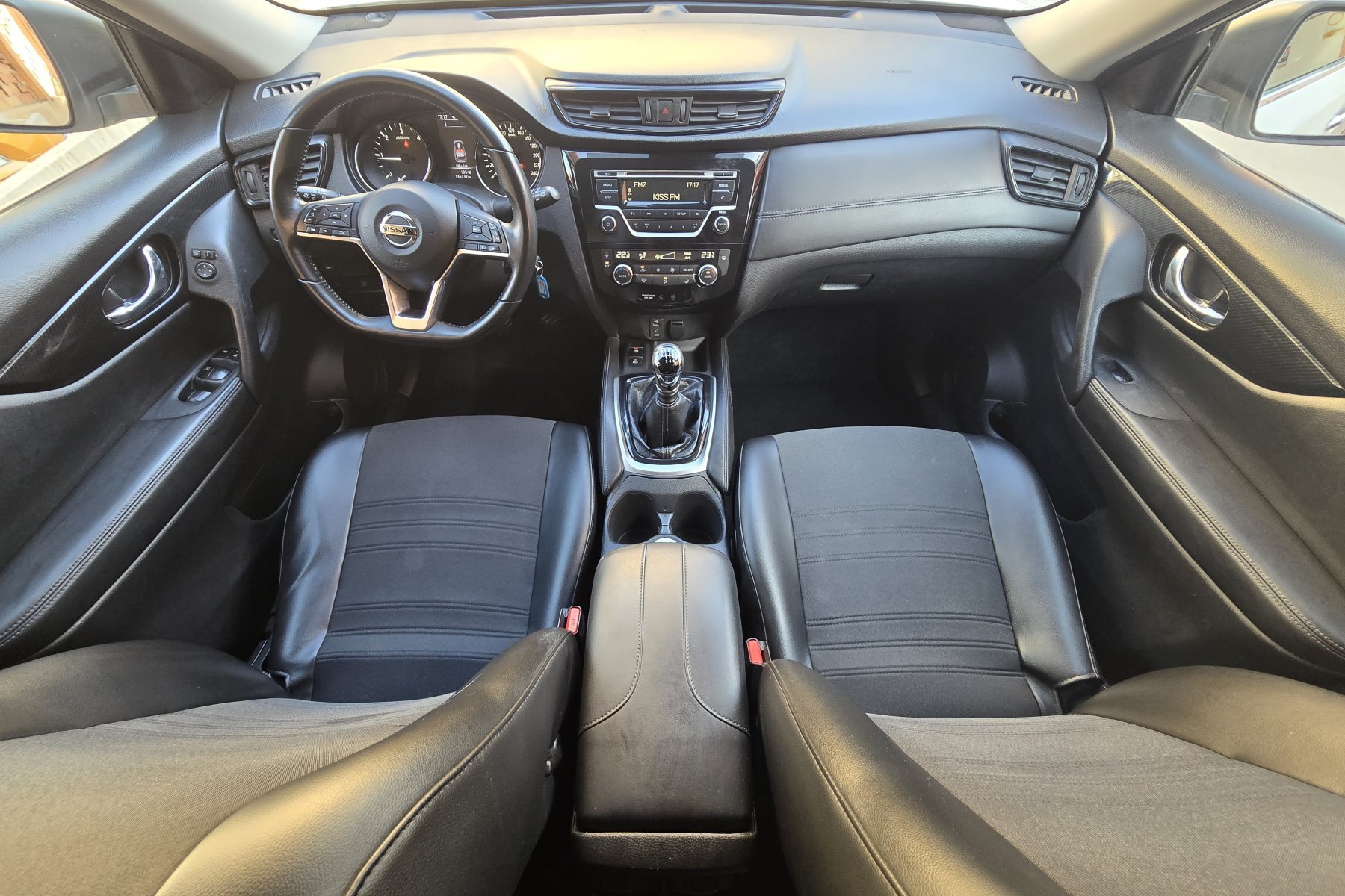 NISSAN X-TRAIL 1.7 dci 150cv. 4x4 ACENTA 5 plazas 17 